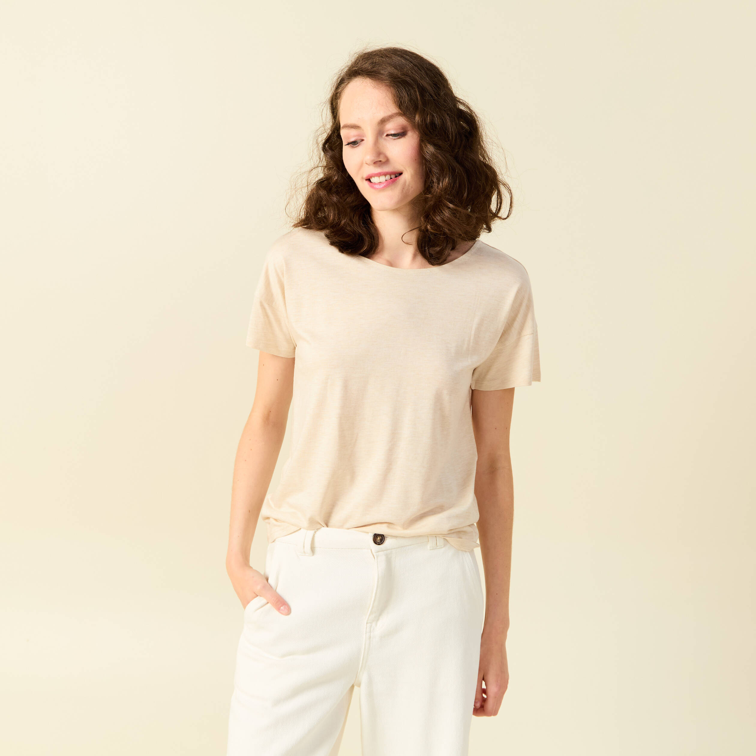 t shirt manches courtes creme femme T-shirt manches courtes creme femme
