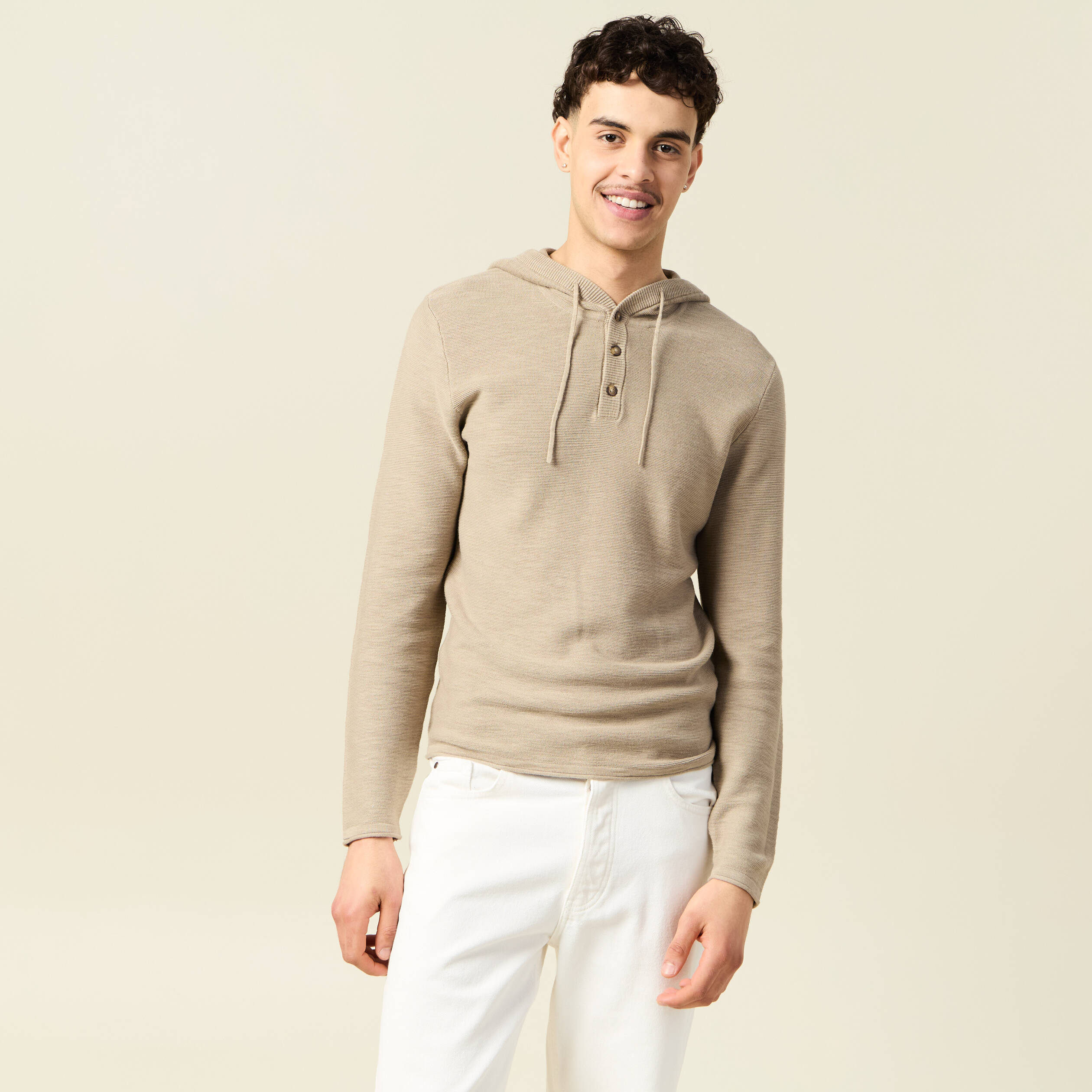 pull a capuche gris homme Pull à capuche gris homme