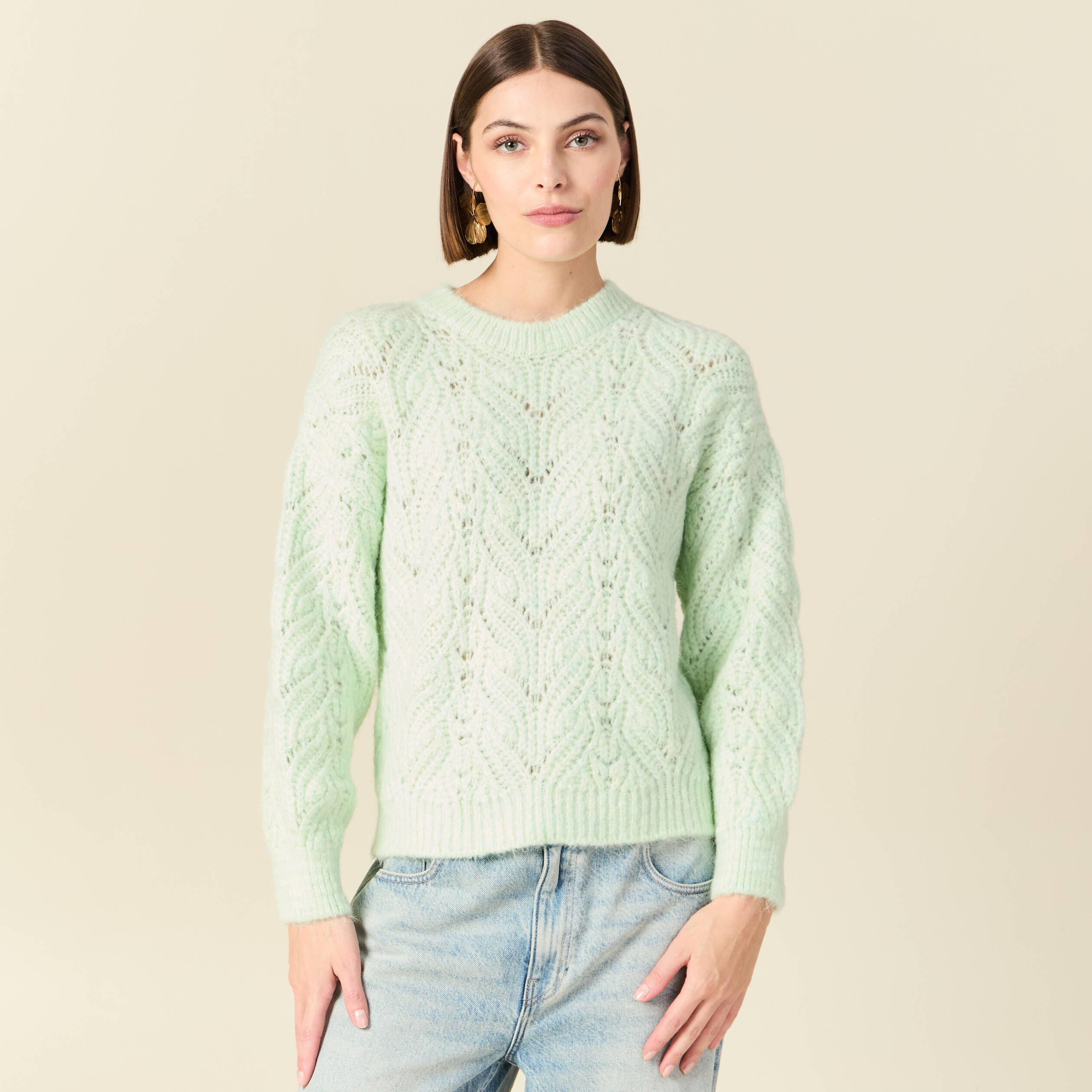 Pull ajour&eacute; droit court manches longues vert pastel femme