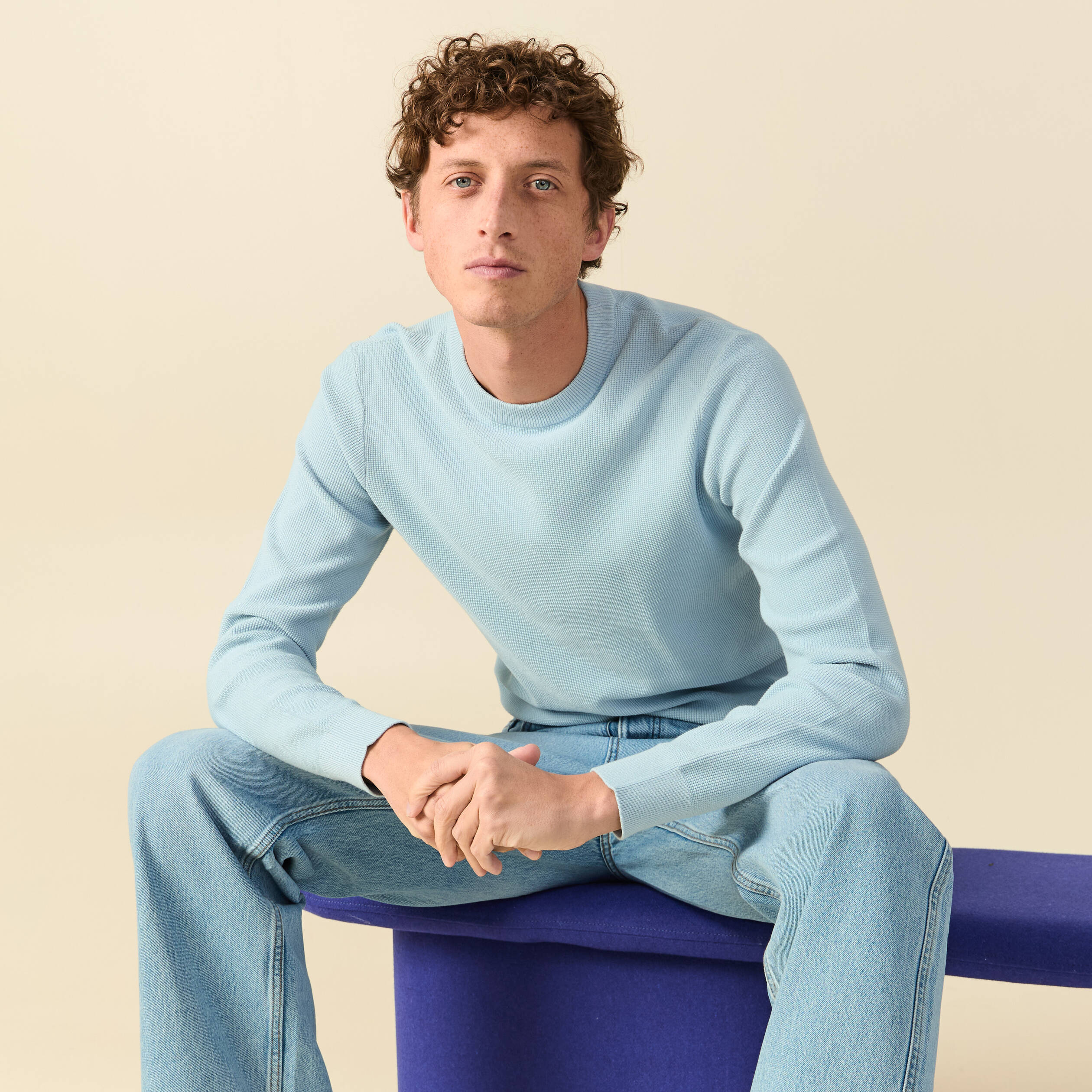 Pull fin col rond manches longues bleu ciel homme