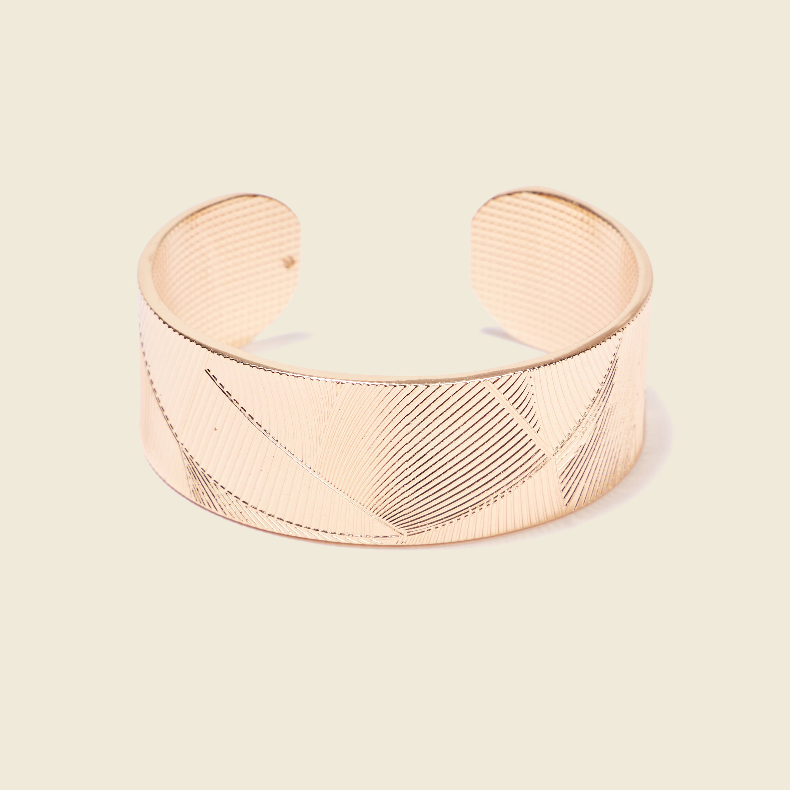 Bracelet manchette couleur or femme