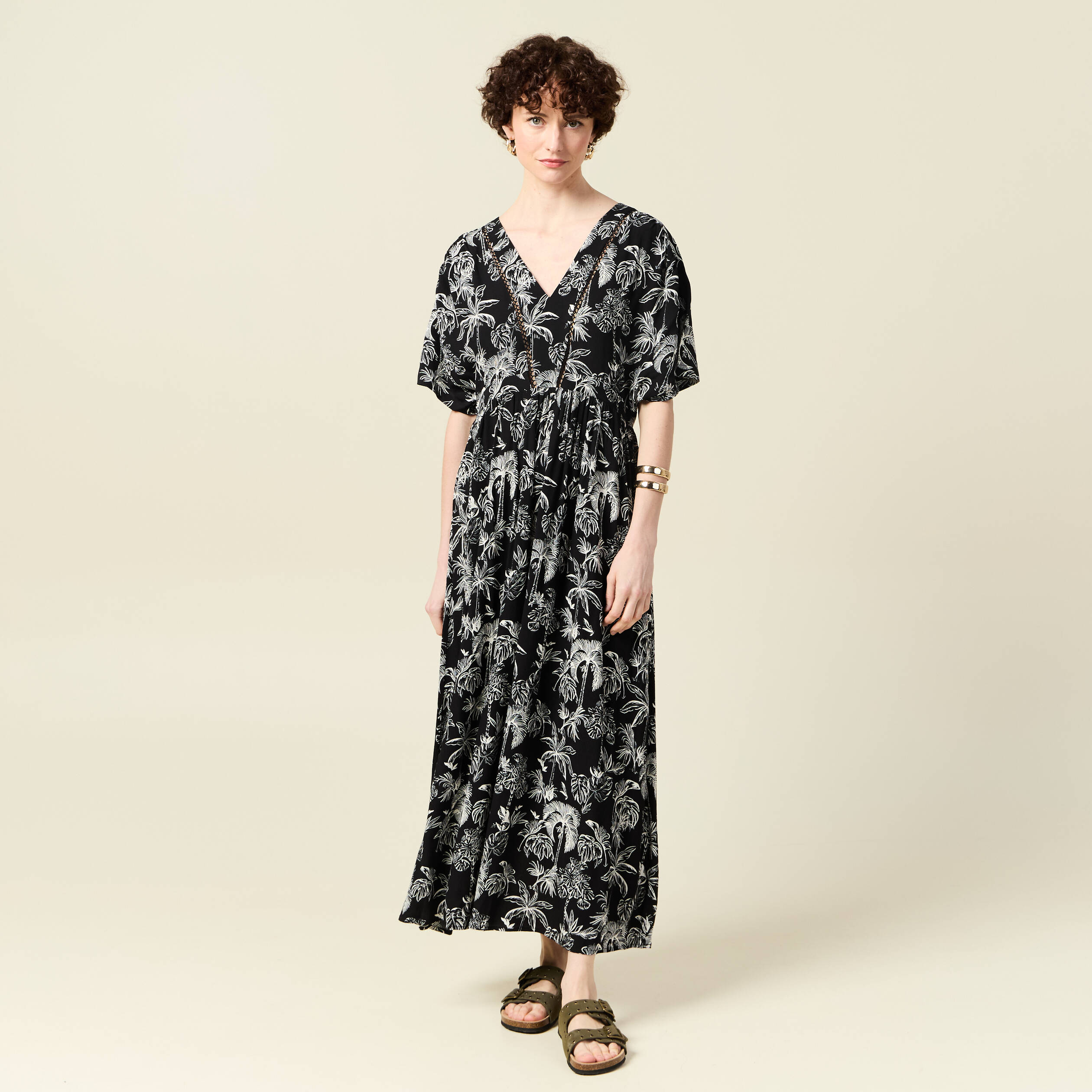 robe longue droite dos en v noir femme Robe longue droite dos en V noir femme