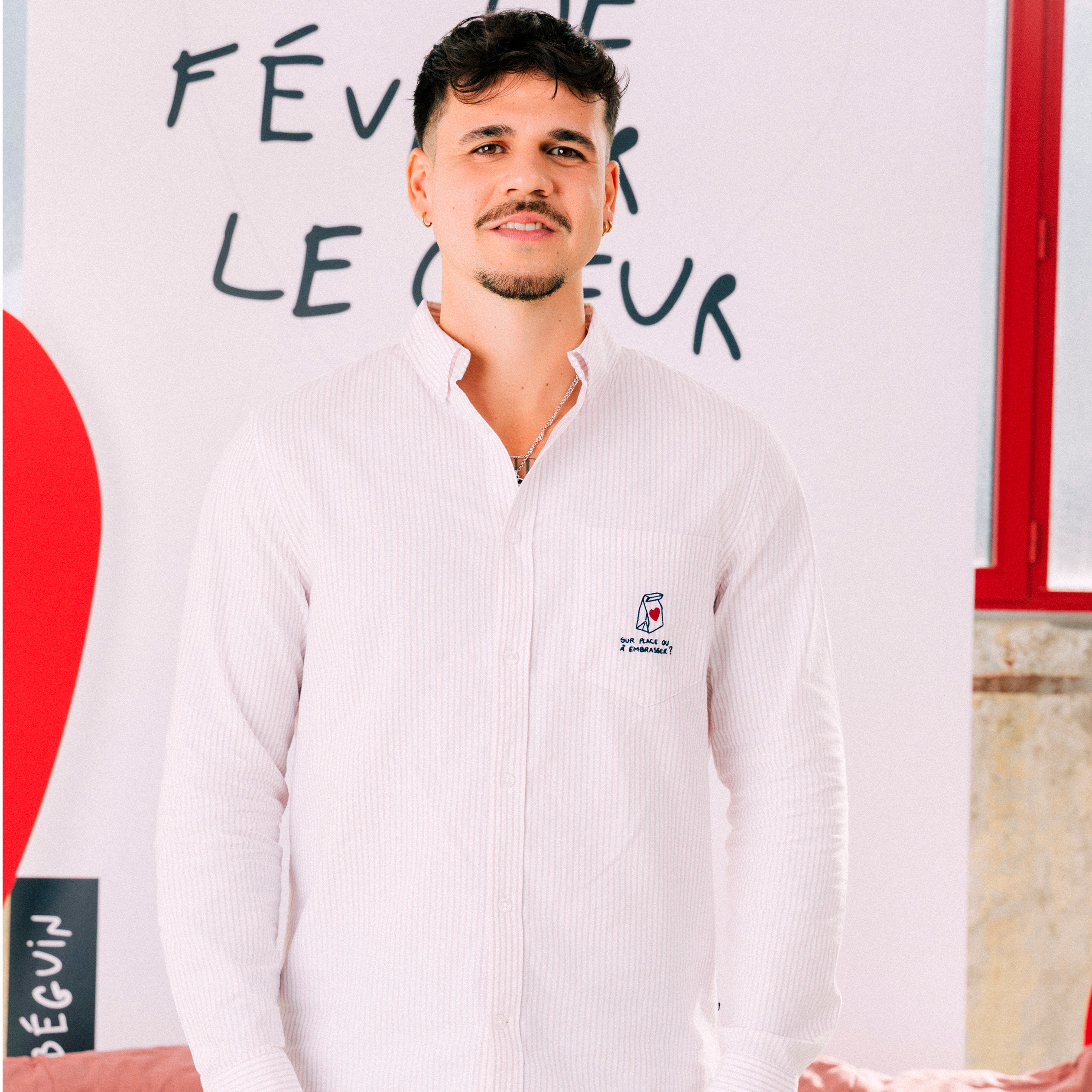 Chemise droite en coton rose poudr&eacute;e homme