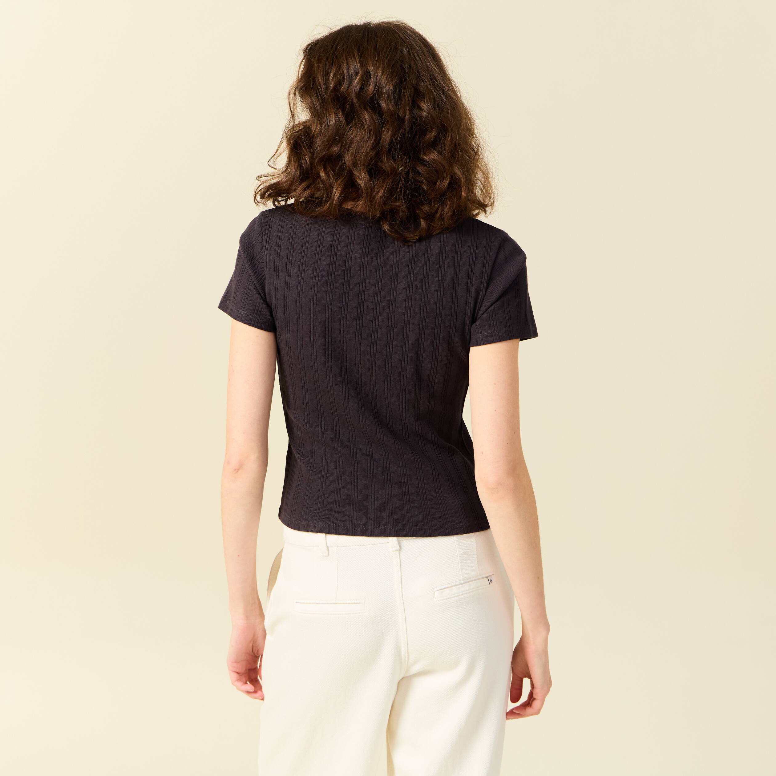 t shirt manches courtes gris fonce femme T-shirt manches courtes gris foncé femme
