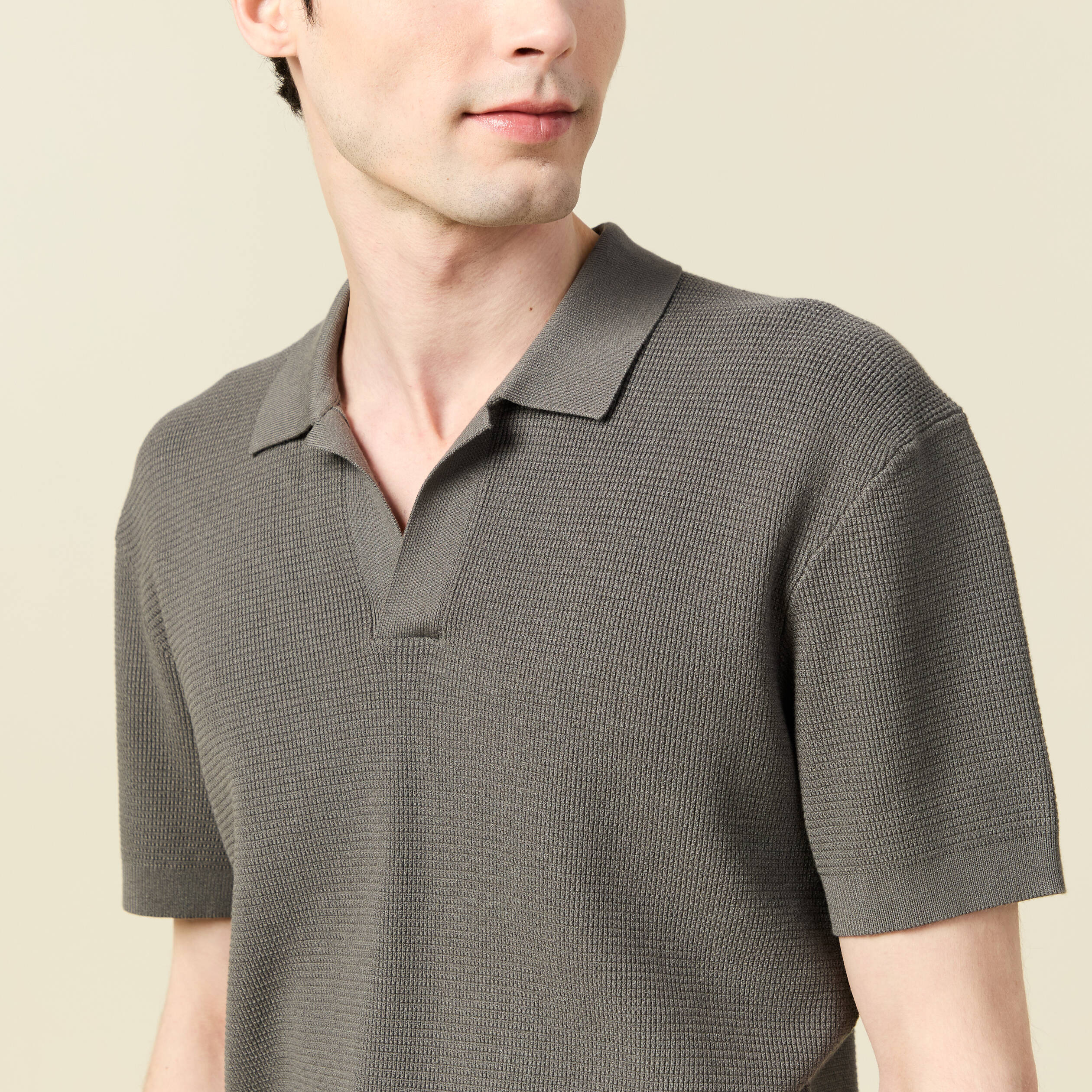 Polo cintr&eacute; manches courtes vert fonc&eacute; homme