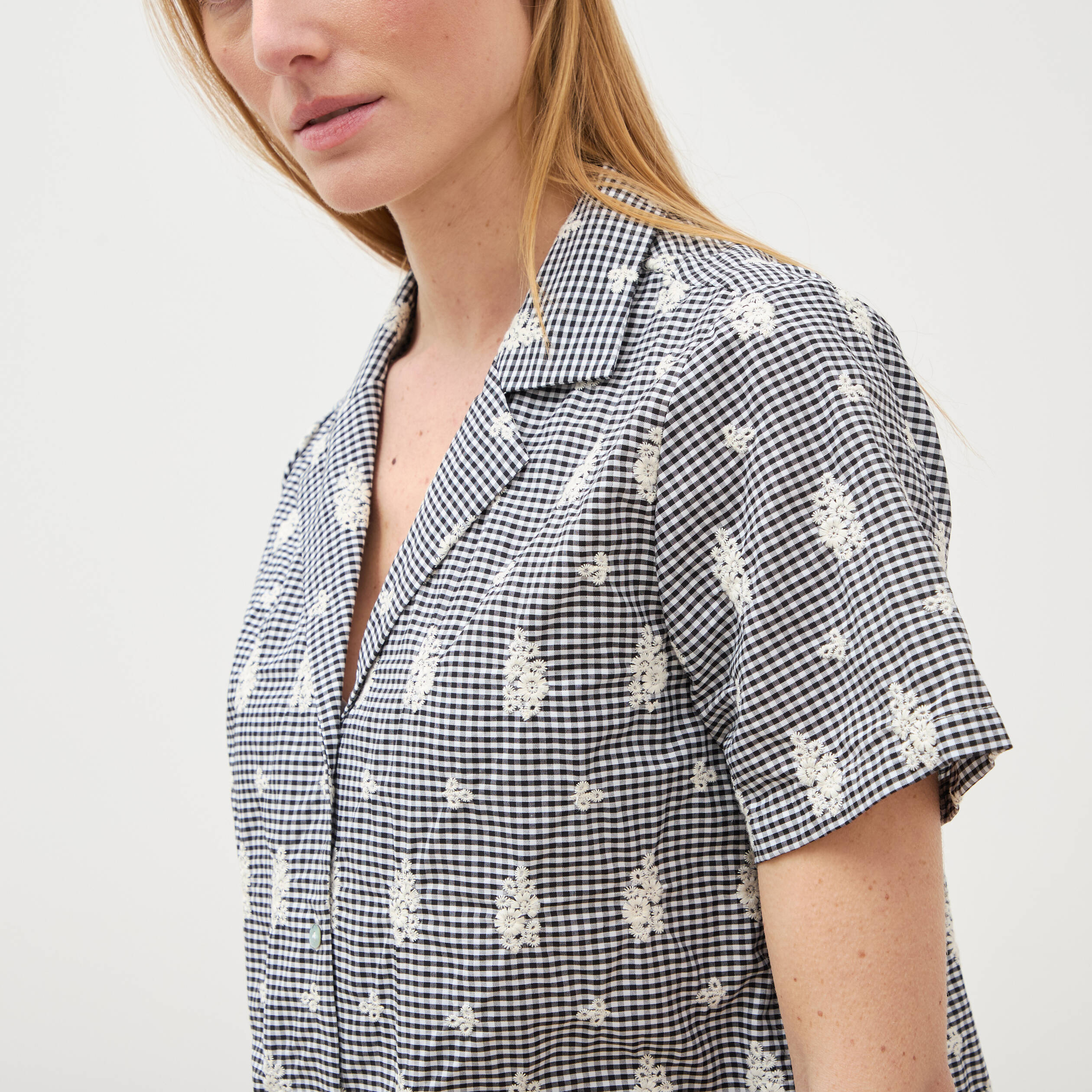 Chemise en coton manches courtes noir femme