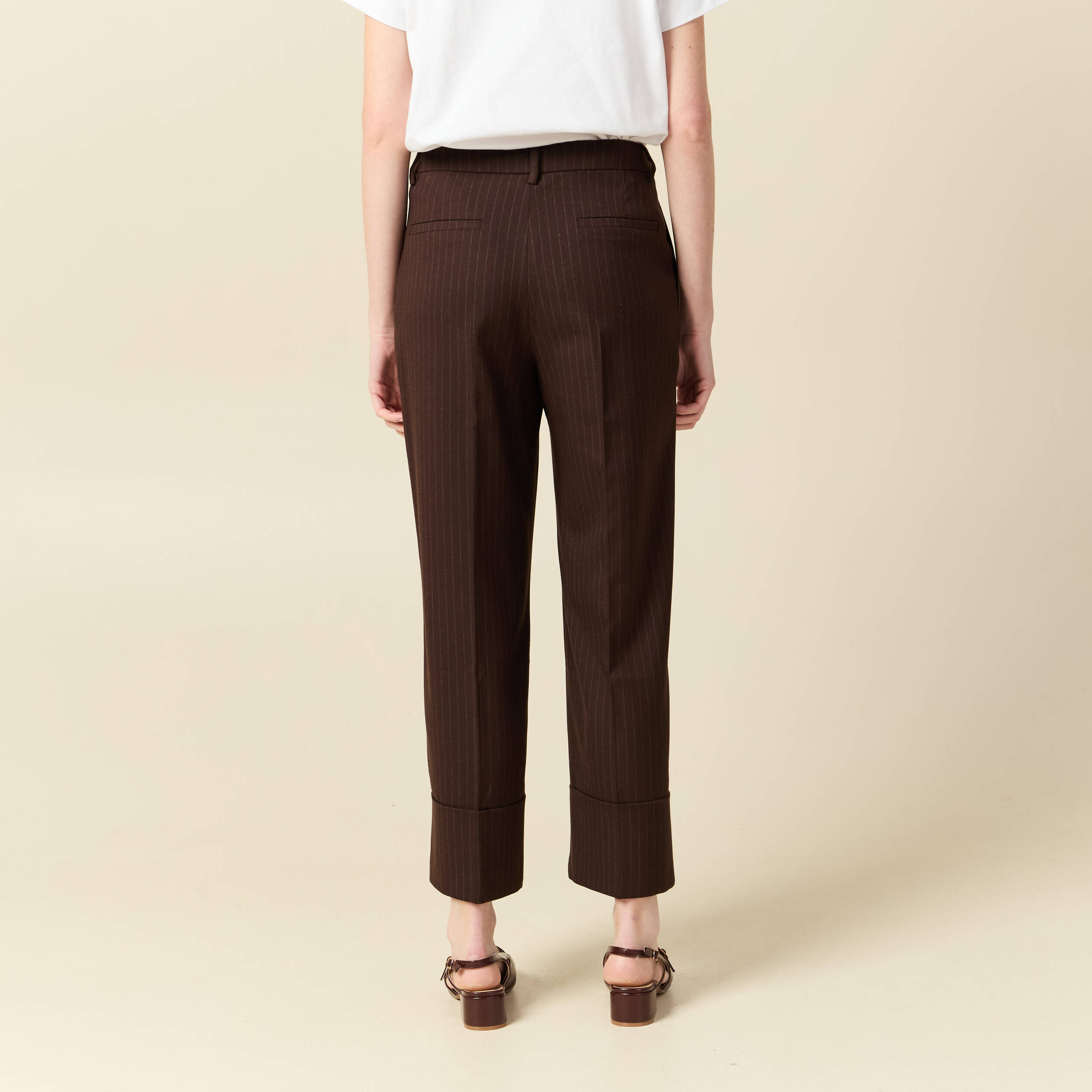 Pantalon taille haute marron fonc&eacute; femme