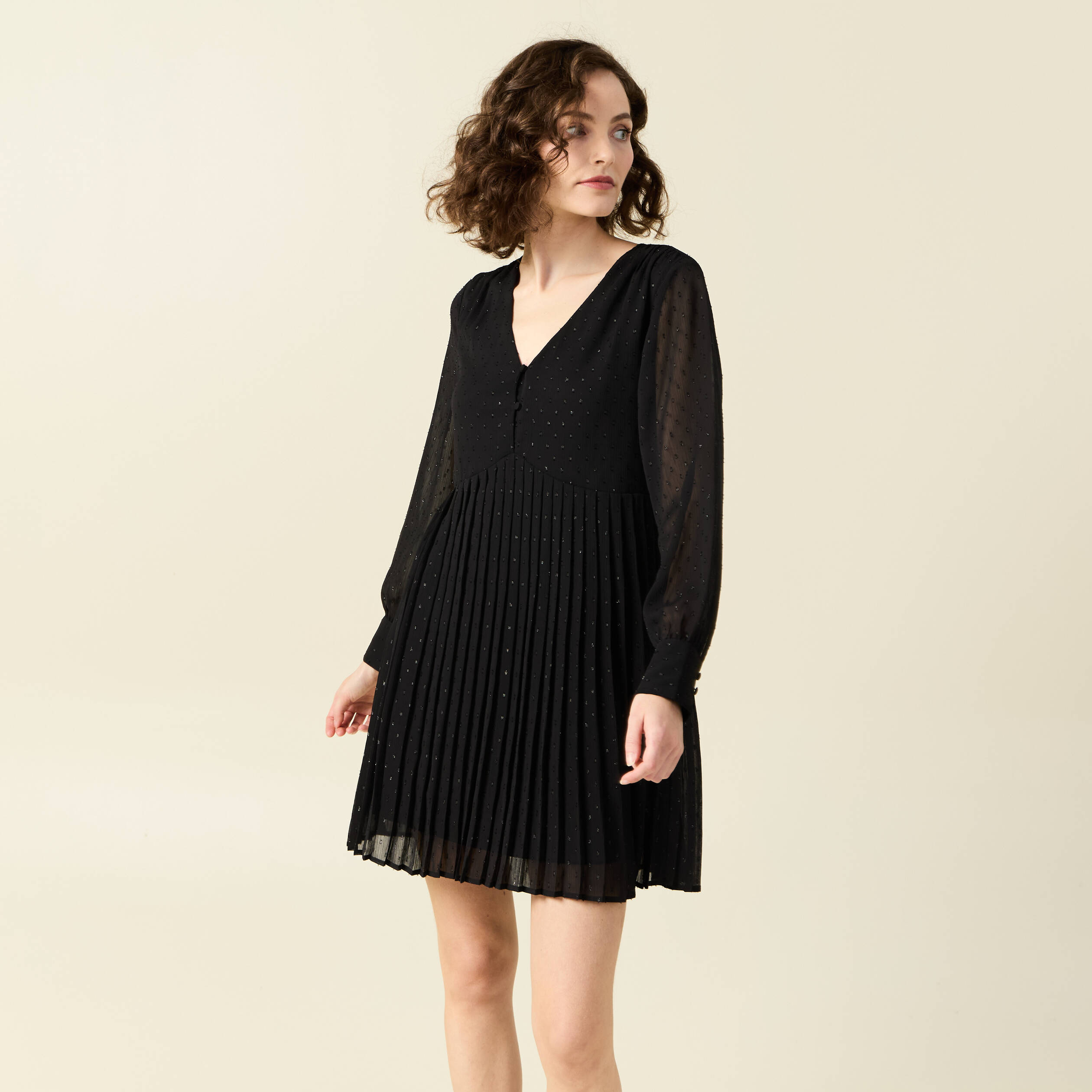 Robe &eacute;vas&eacute;e pliss&eacute;e noir femme