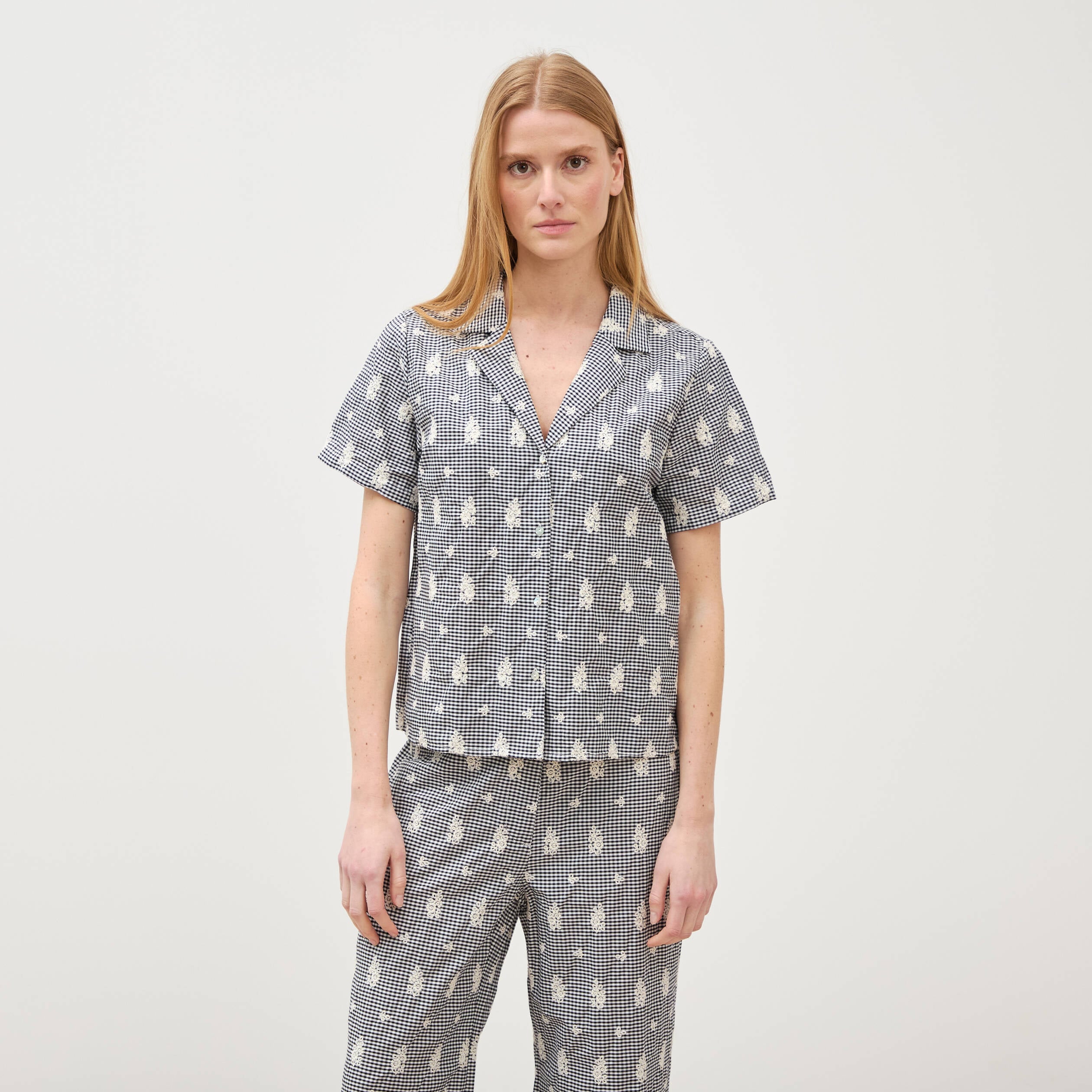 Chemise en coton manches courtes noir femme