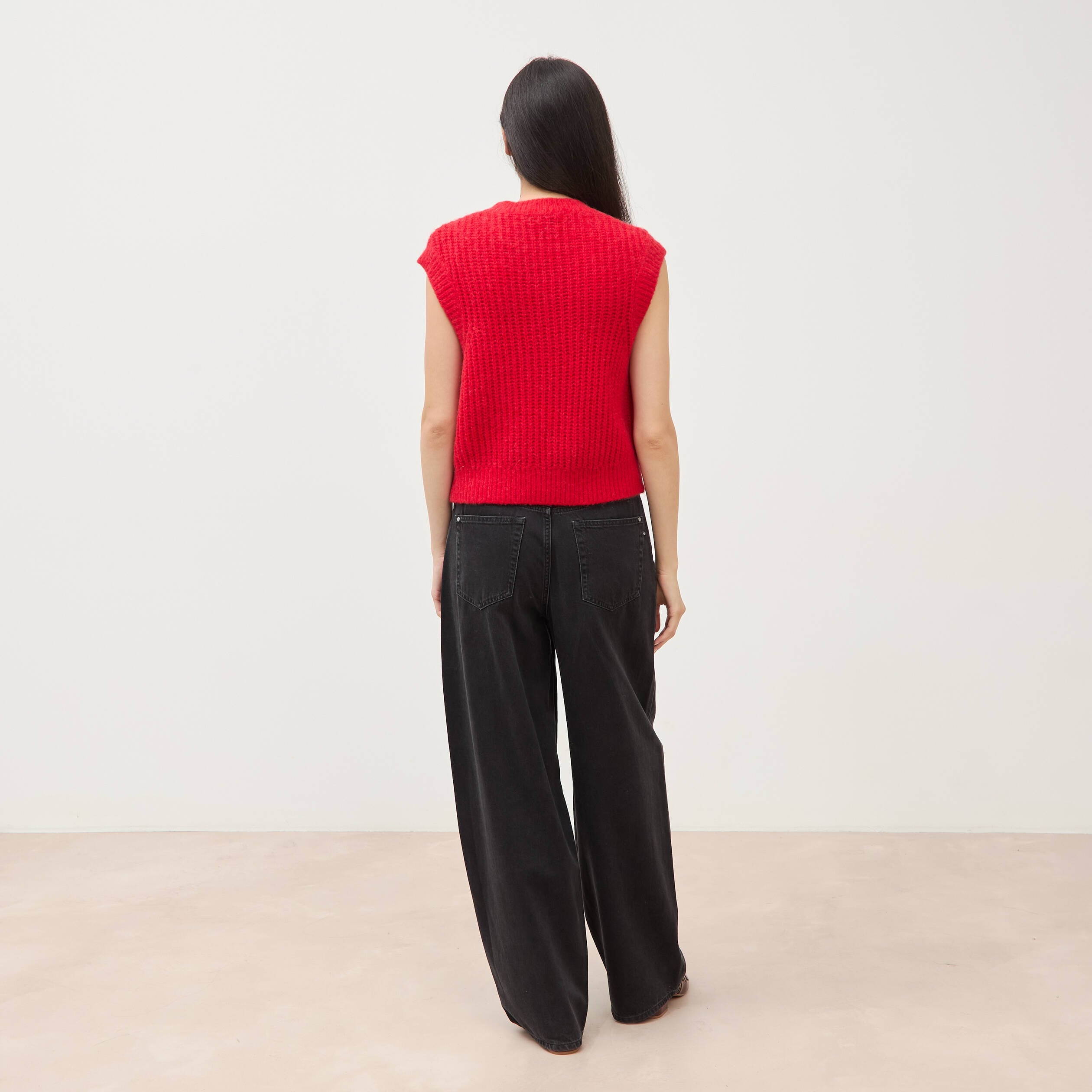 Pull droit sans manches col rond rouge femme