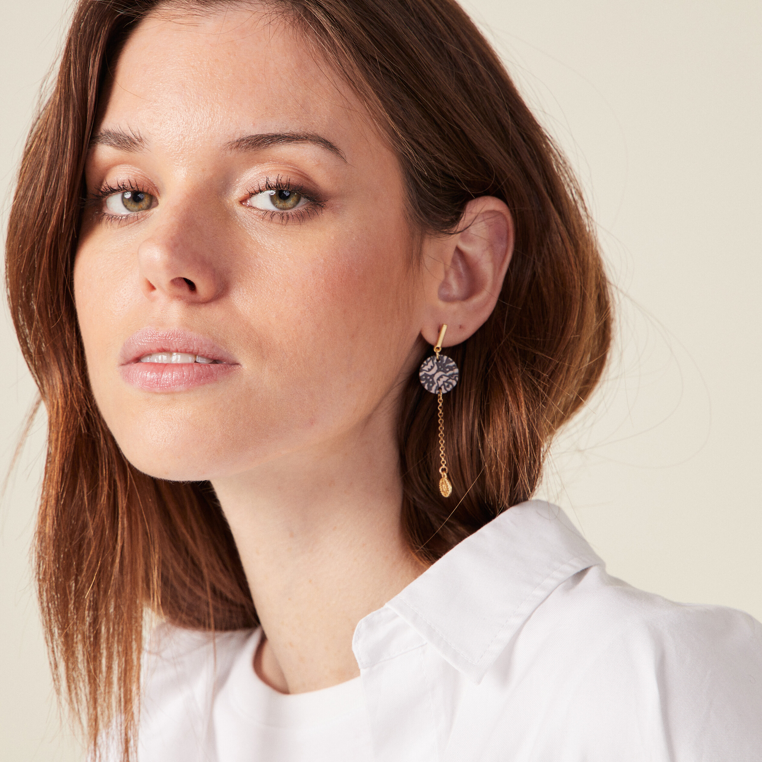 Boucles d'oreilles pendantes noir femme