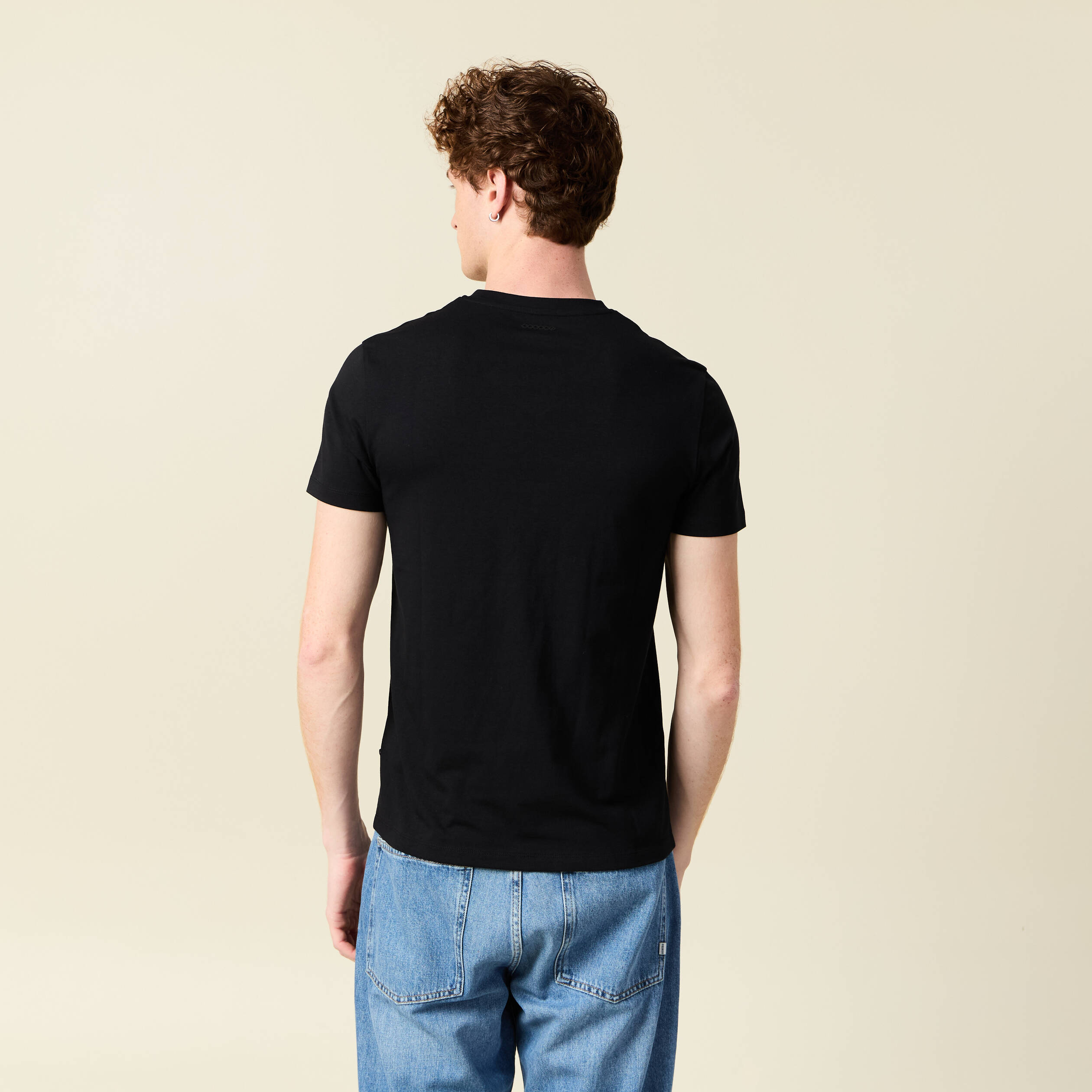 T-shirt col V homme Instinct noir homme