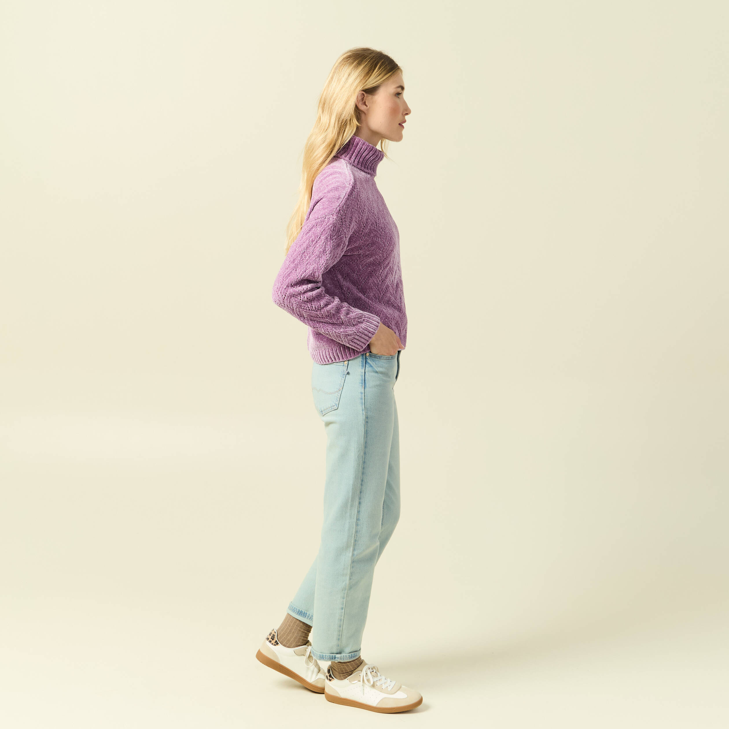 Pull col roul&eacute; manches longues mauve femme