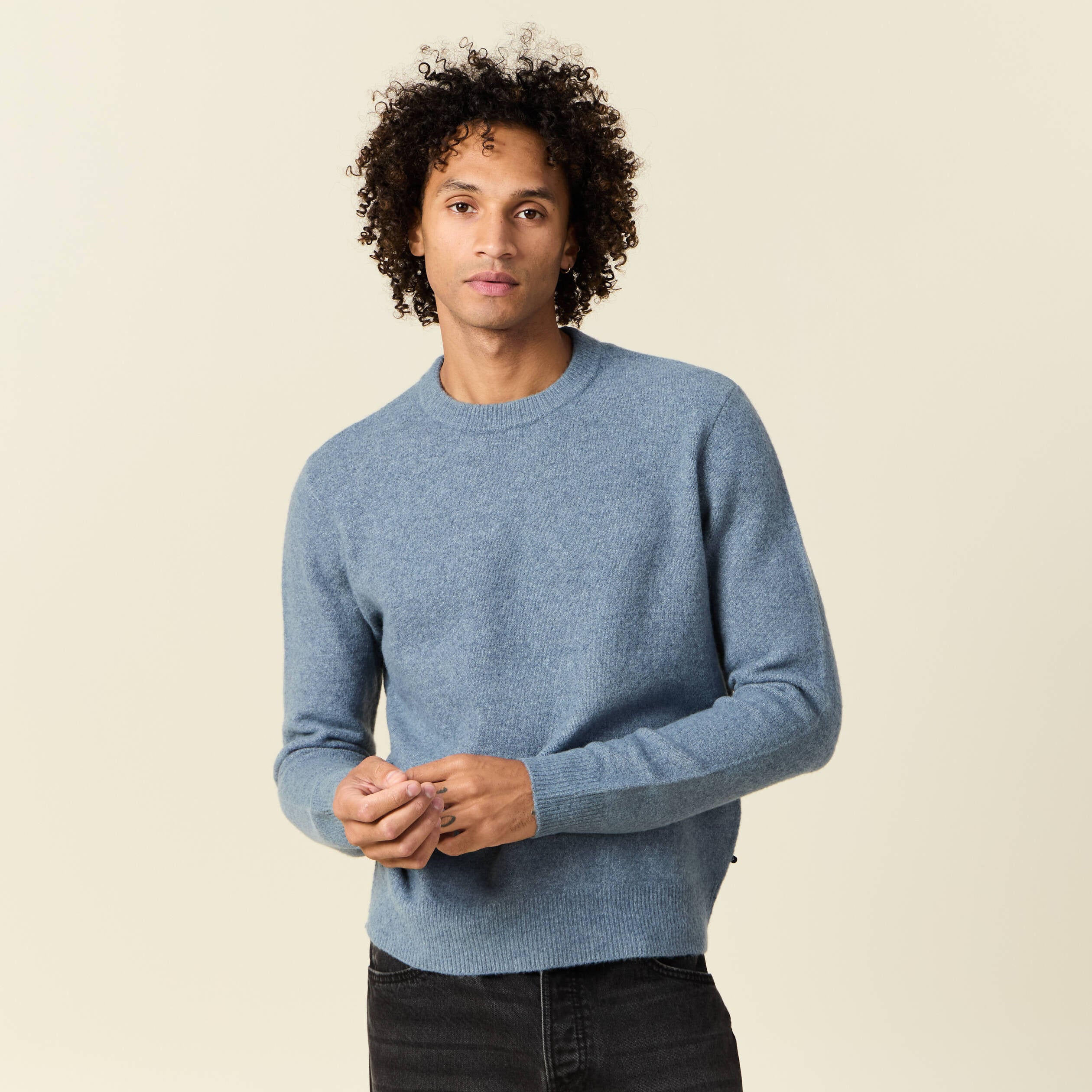 Pull manches longues col rond bleu gris homme