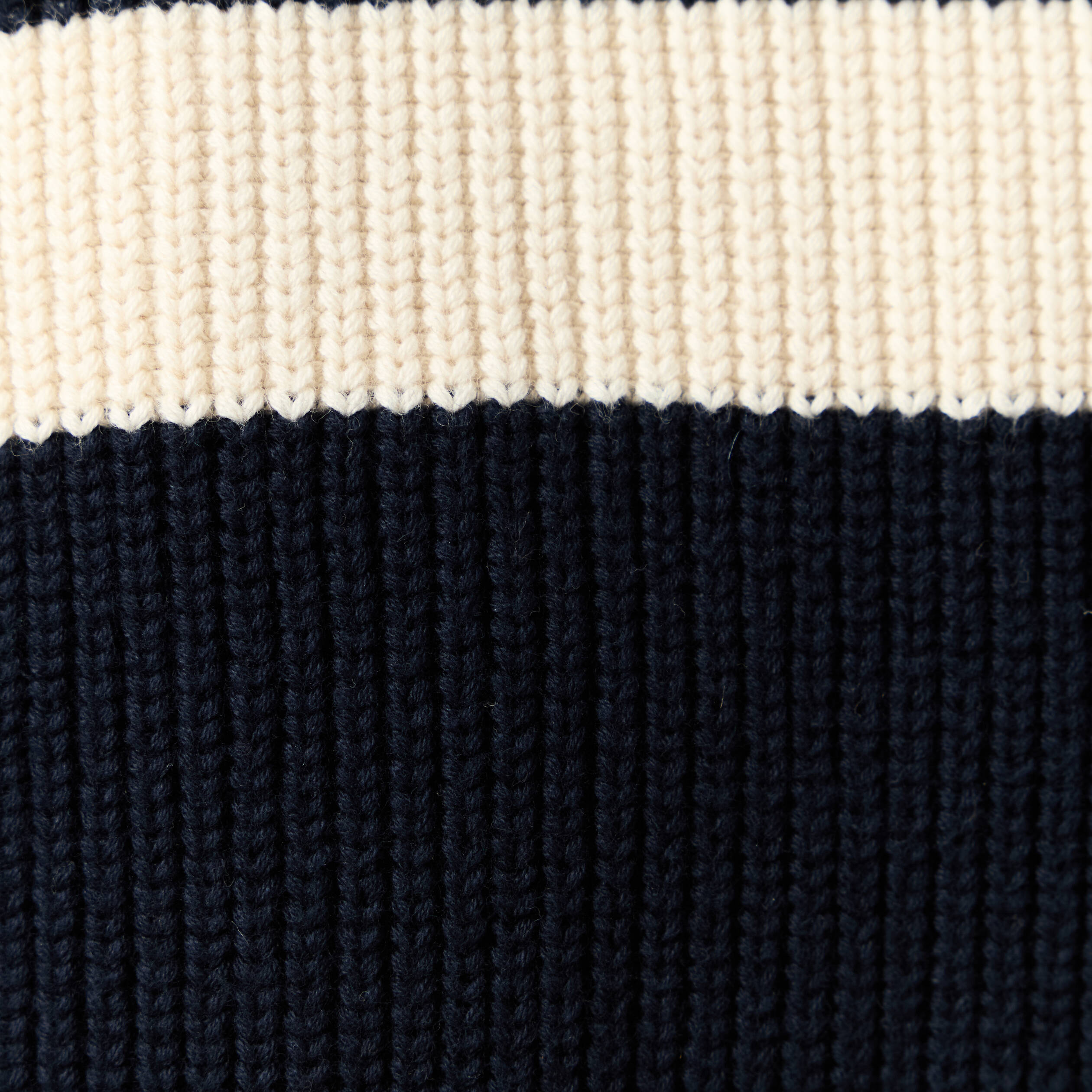 Pull manches longues bleu fonc&eacute; homme