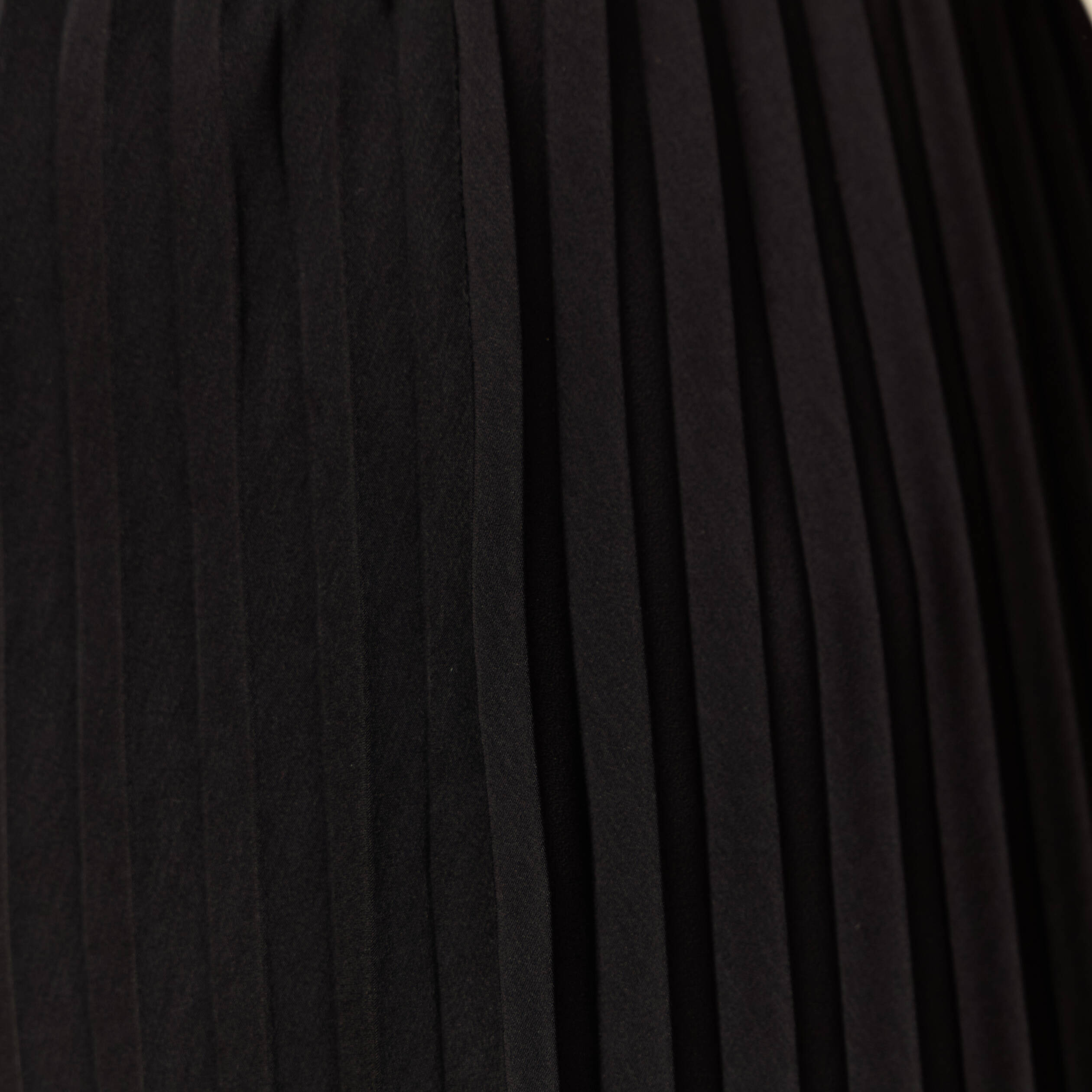 jupe longue evasee plissee noir femme Jupe longue évasée plissée noir femme