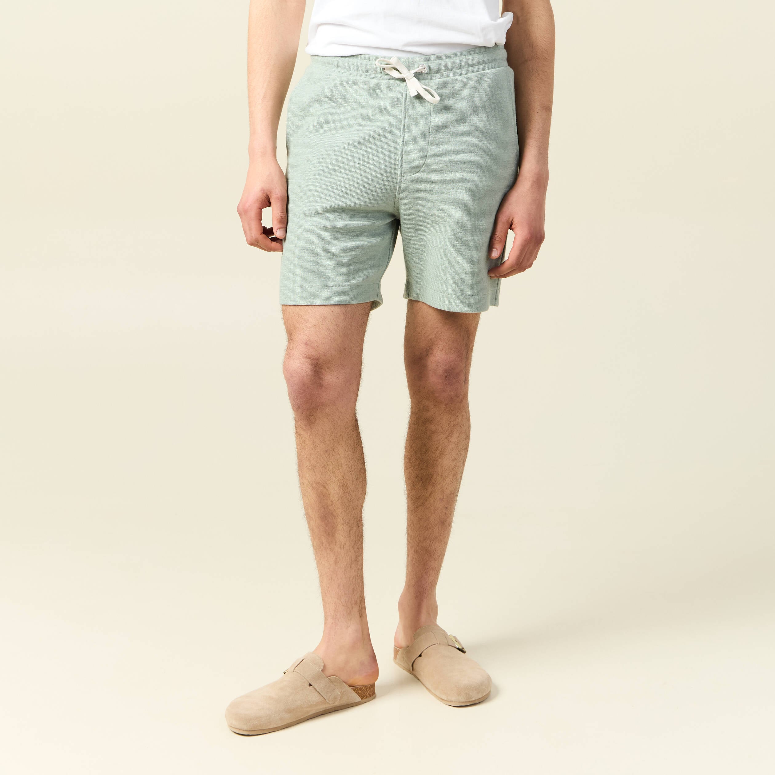 Short droit avec cordon vert olive homme