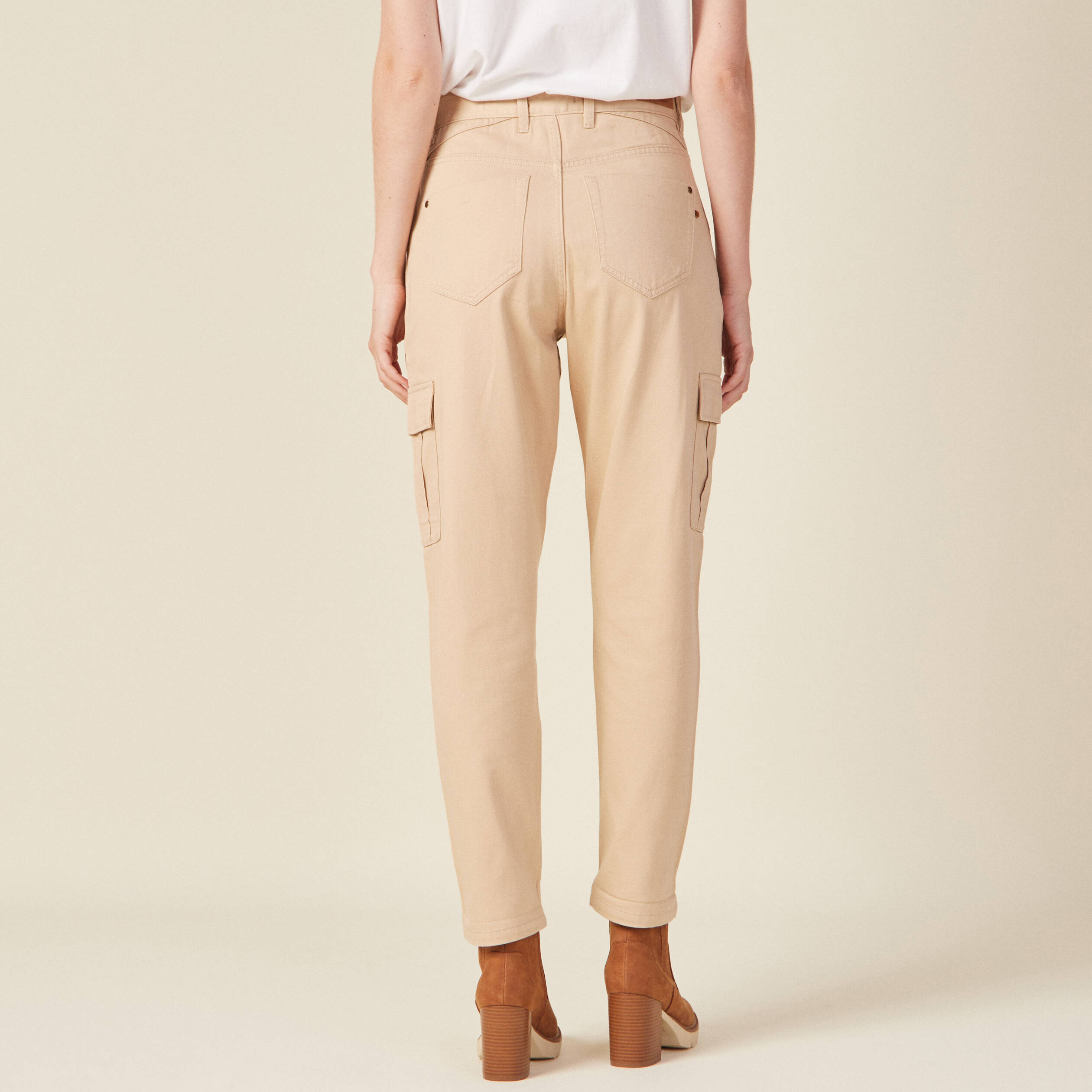 Pantalon beige hotsell femme