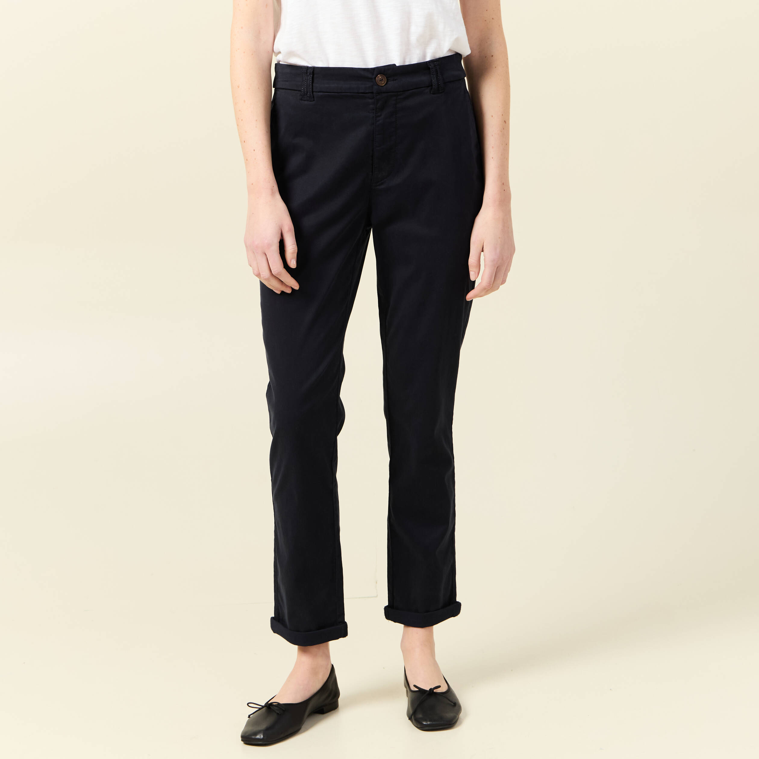 Pantalon chino cigarette bleu fonc&eacute; femme