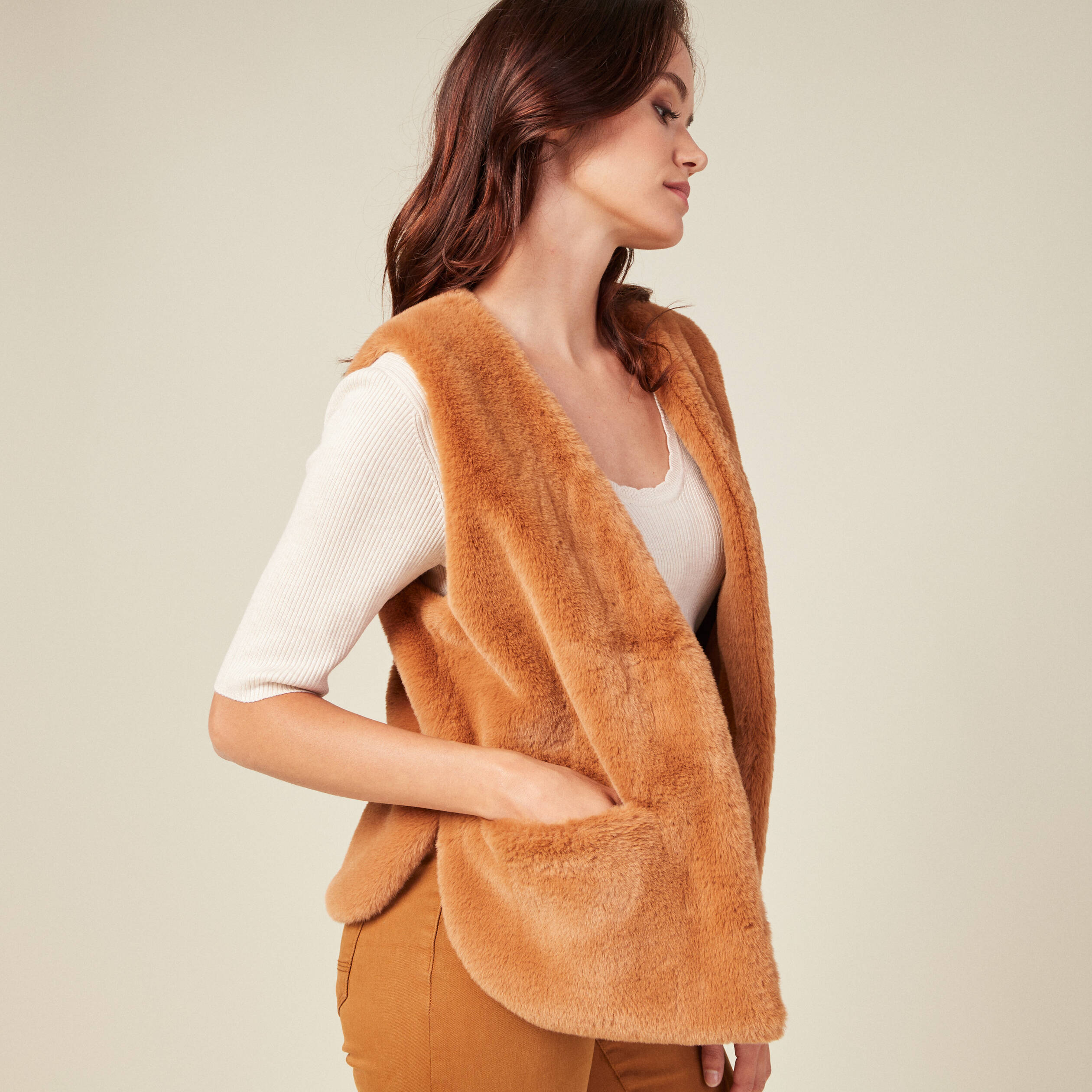 veste droite fausse fourrure marron femme Veste droite fausse fourrure marron femme