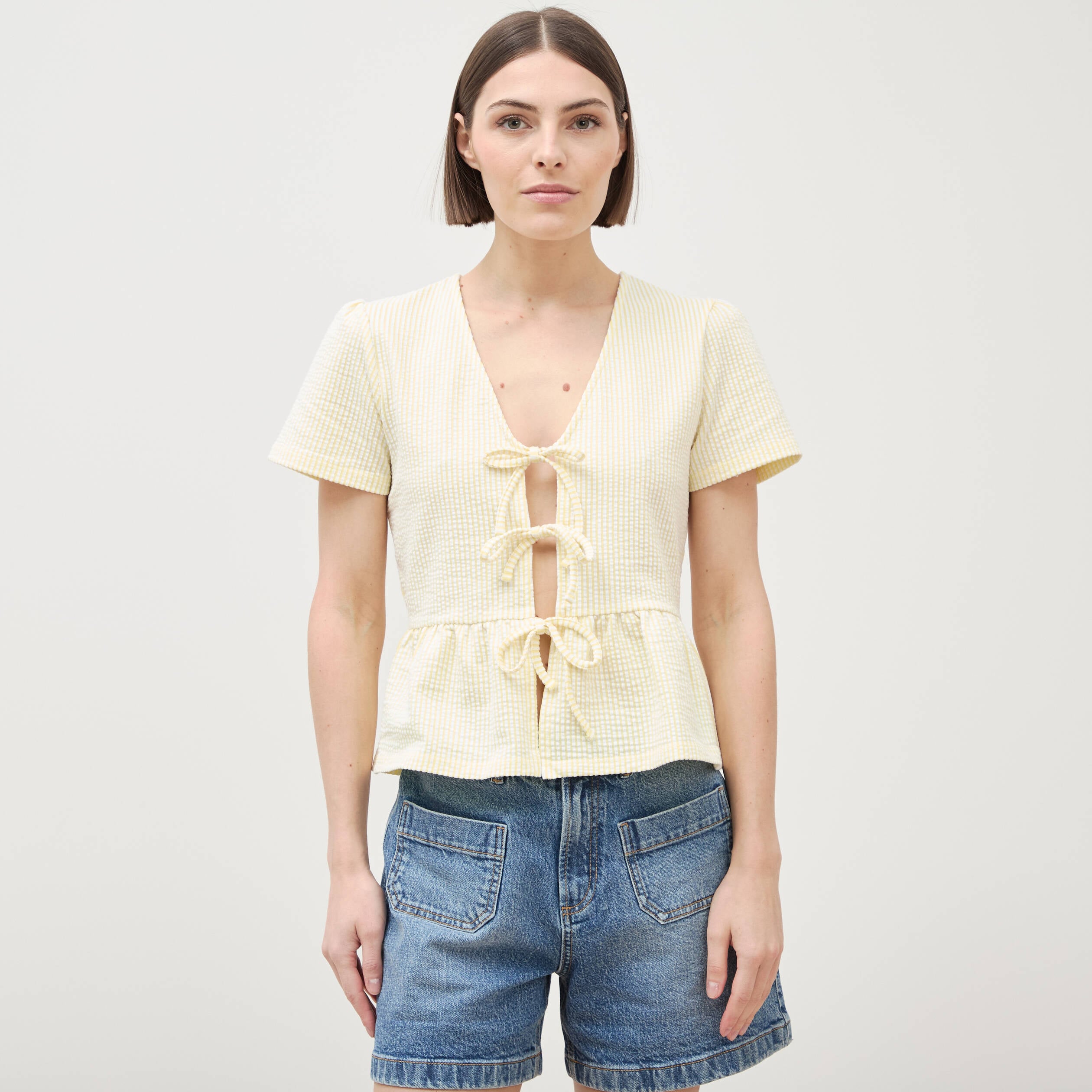 Blouse manches courtes jaune pastel femme