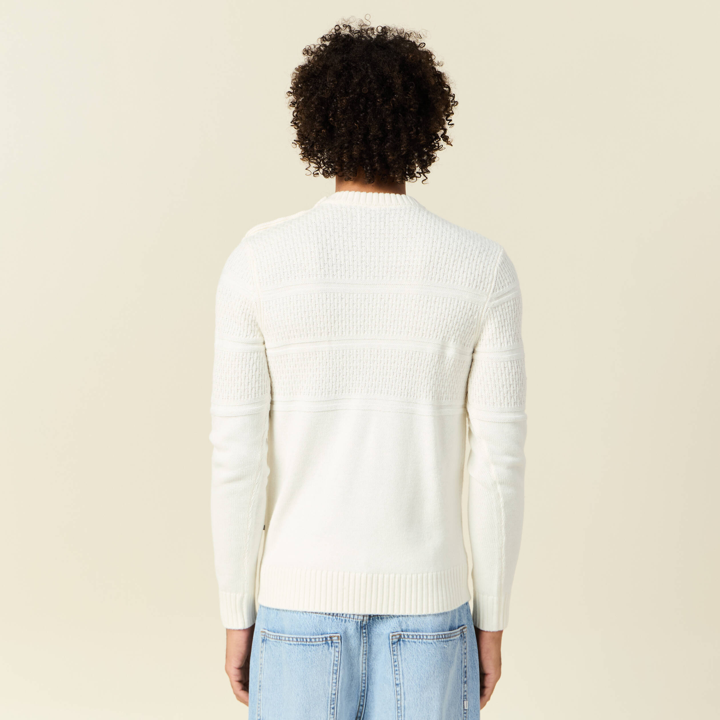 Pull manches longues boutons ecru homme