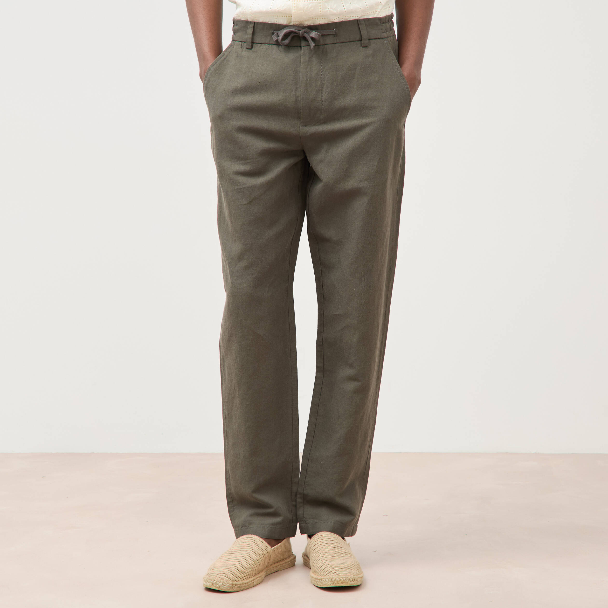 Chino coupe droite longueur 32 vert fonc&eacute; homme