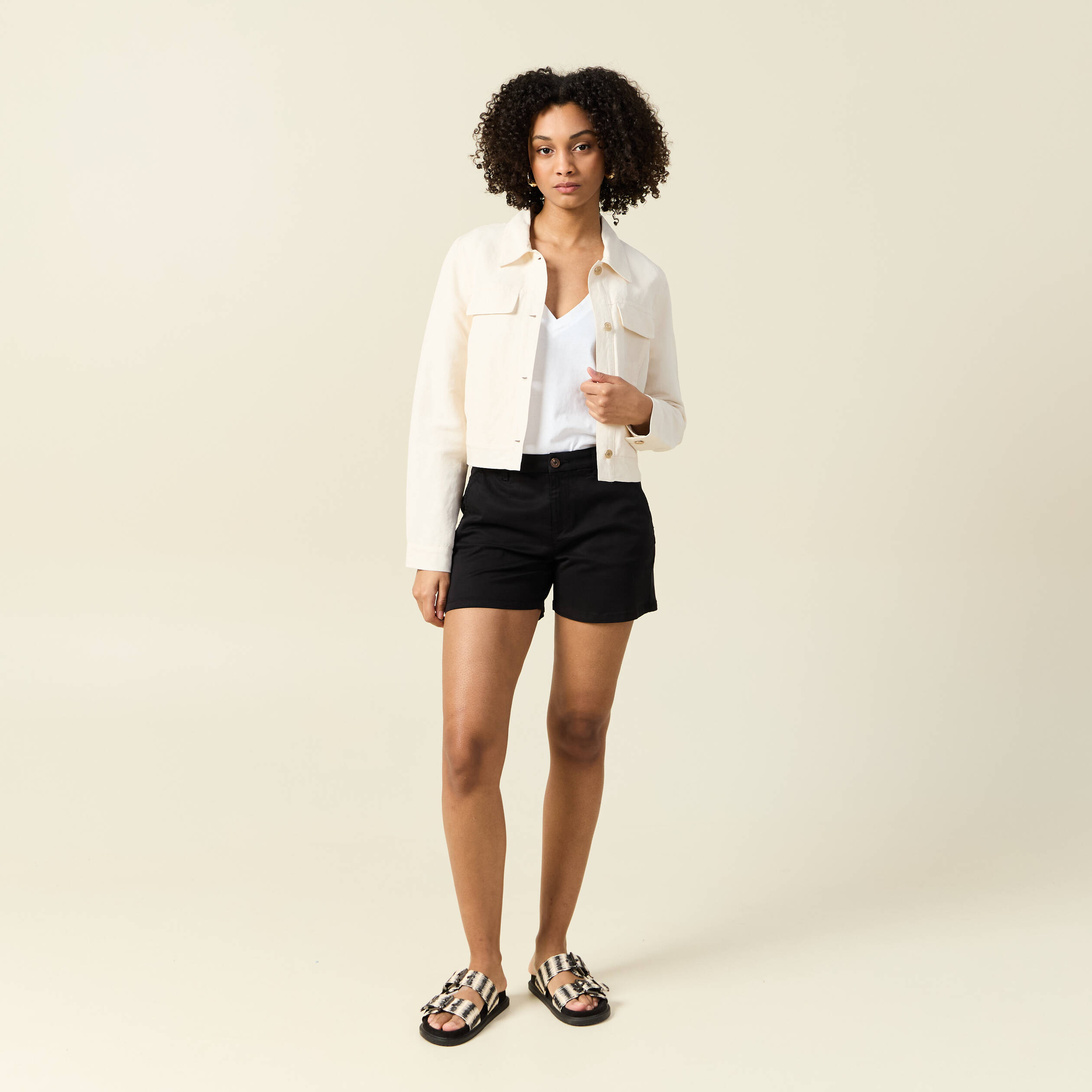short chino eco responsable noir femme Short chino éco-responsable noir femme