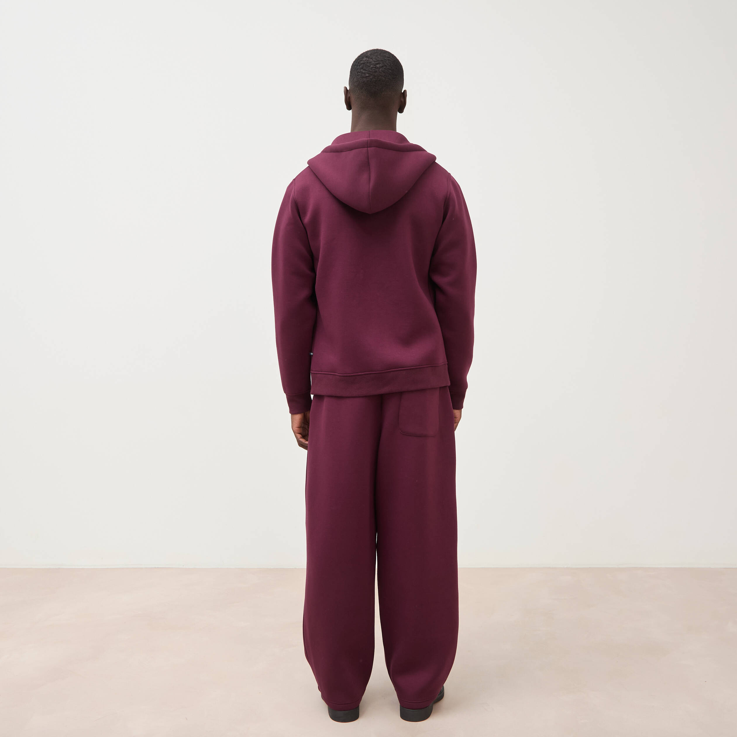 Sweat ample &agrave; capuche manches longues prune homme