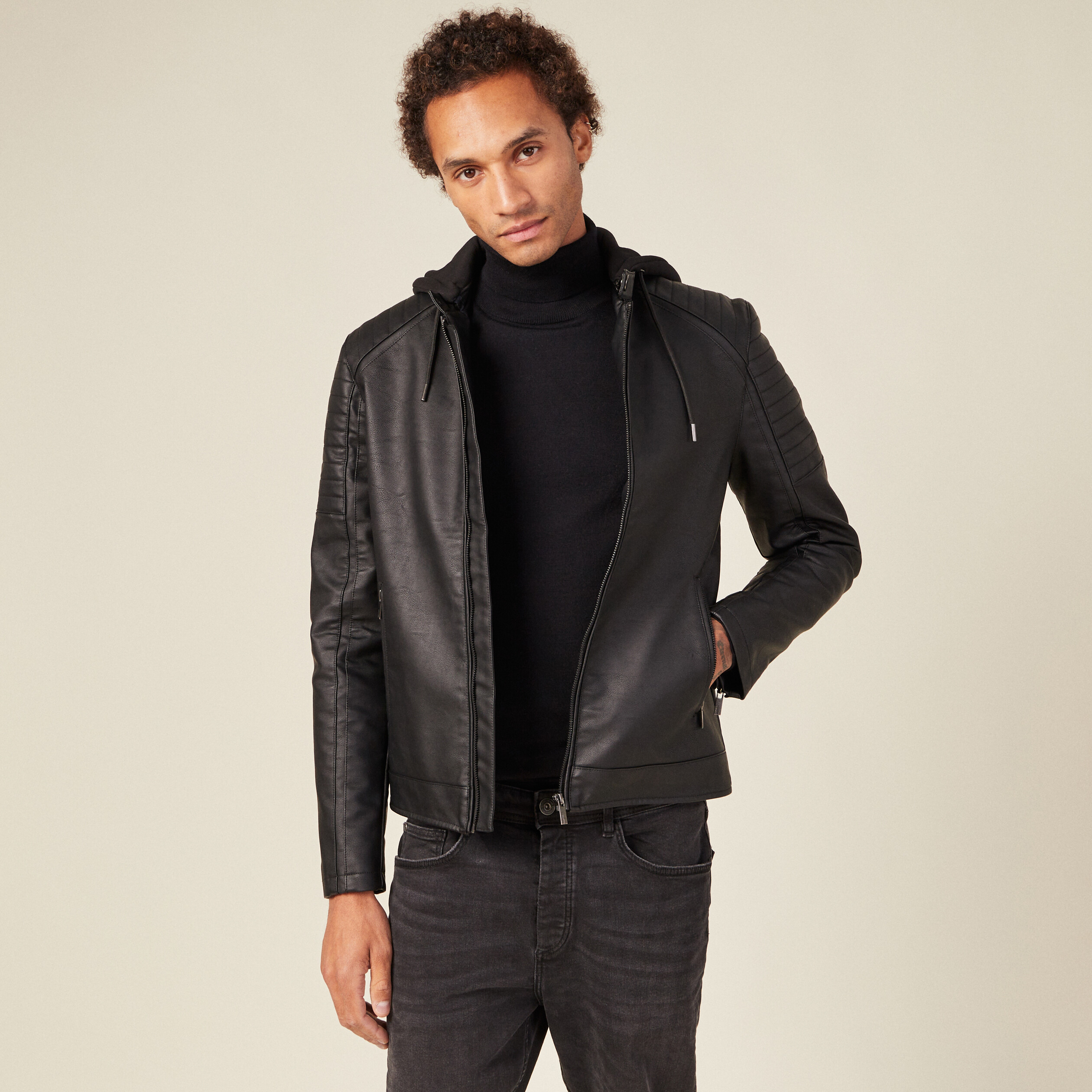 veste droite avec capuche noir homme Veste droite avec capuche noir homme