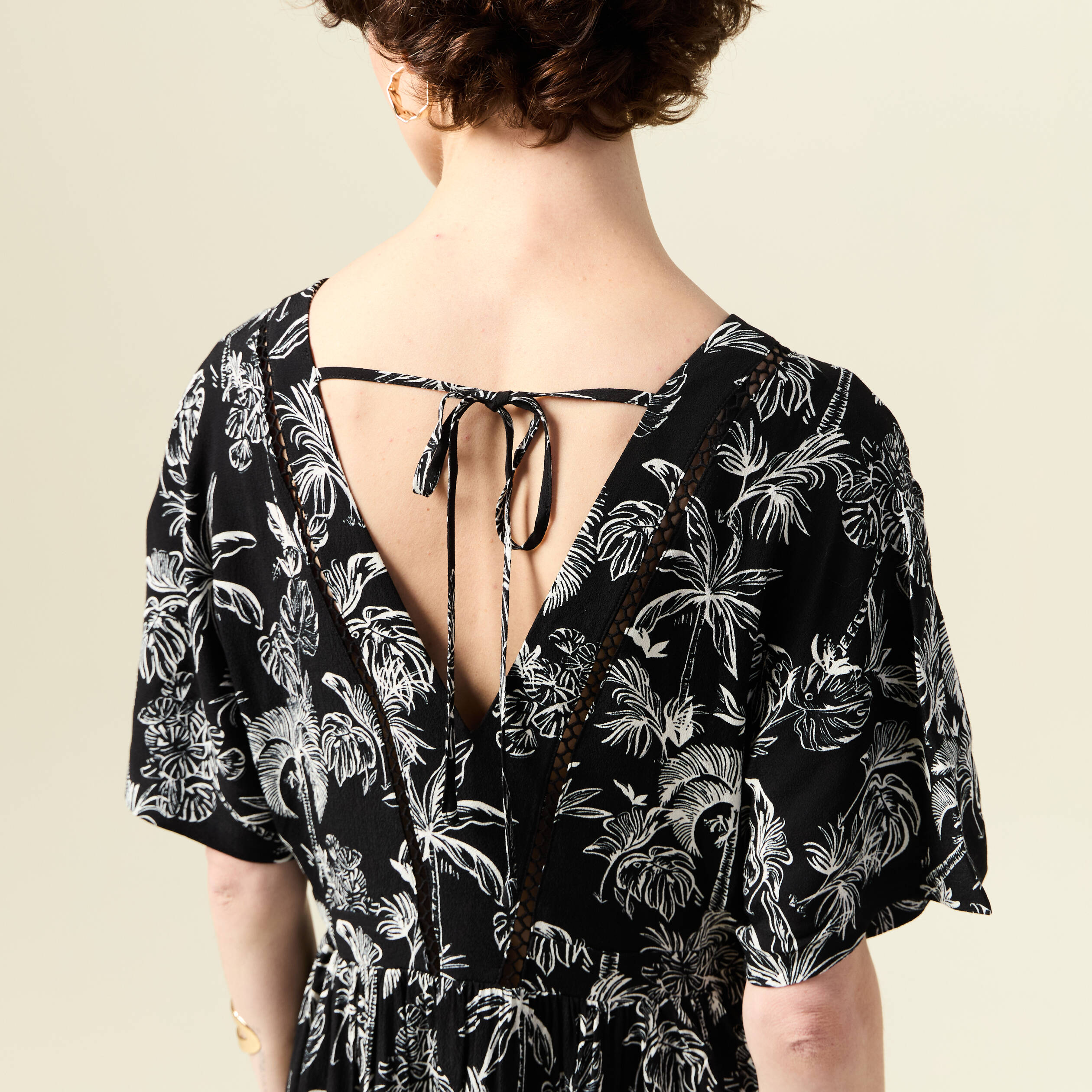 robe longue droite dos en v noir femme Robe longue droite dos en V noir femme