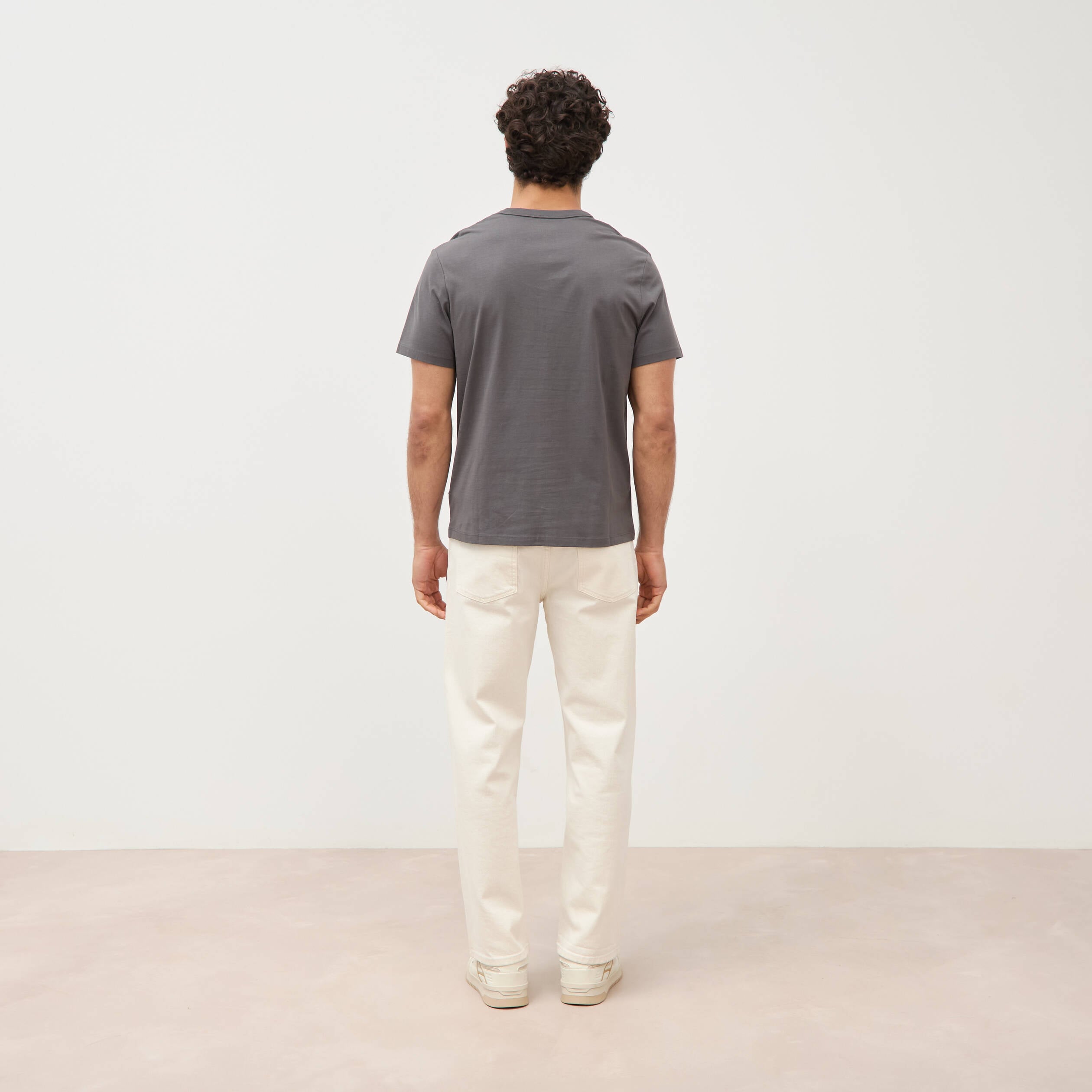 T-shirt en coton manches courtes gris fonc&eacute; homme