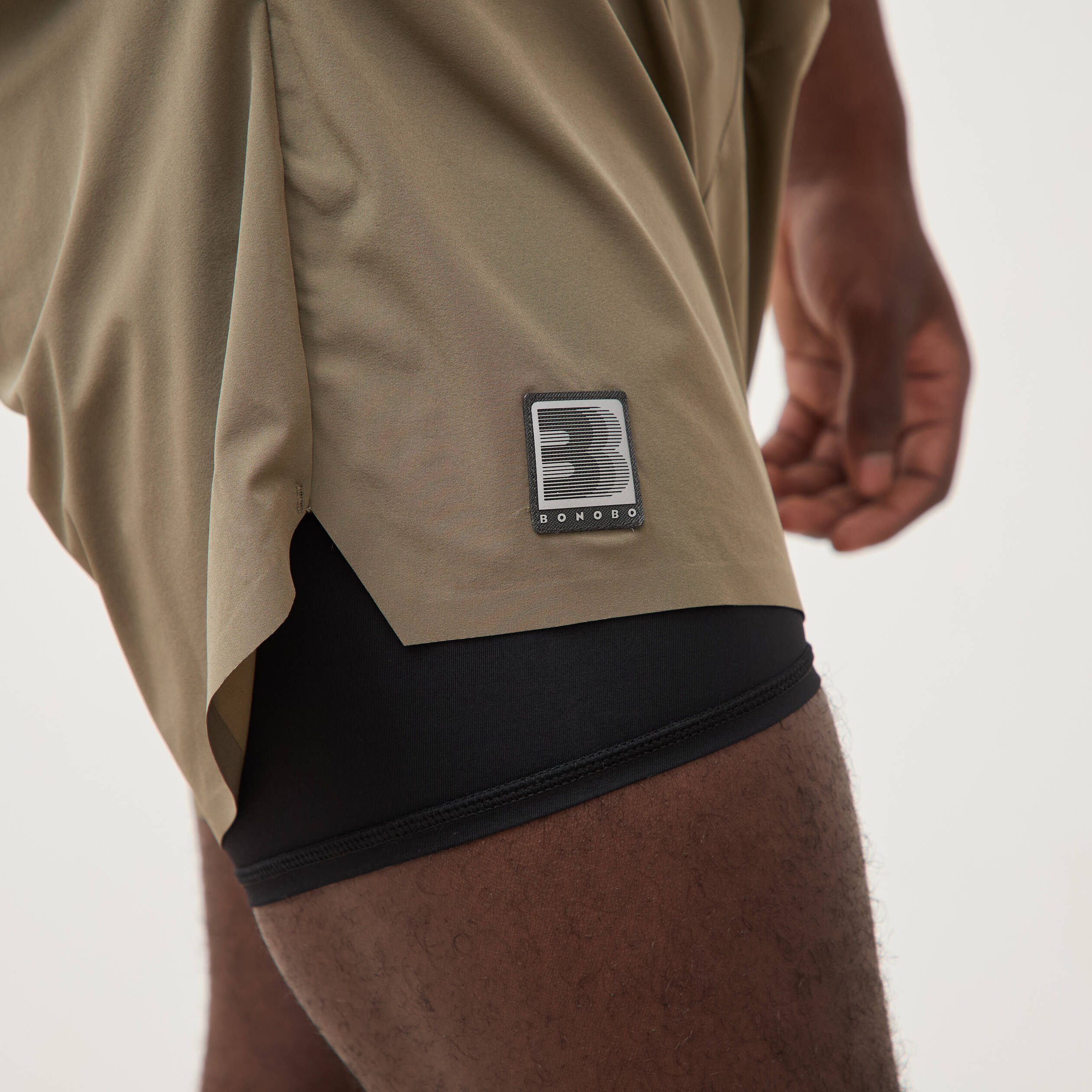 Short doubl&eacute; taupe homme