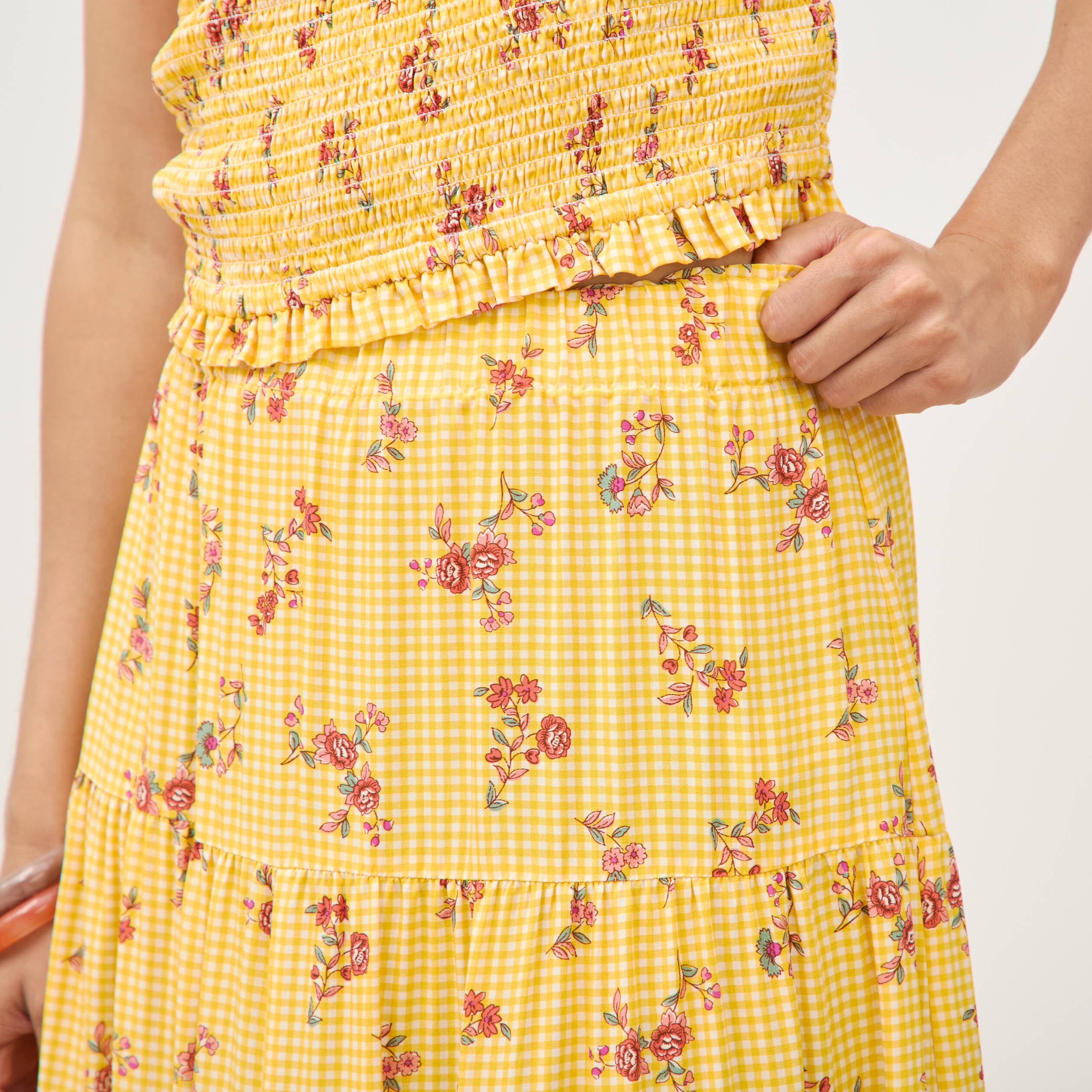 Jupe longue &eacute;vas&eacute;e fluide jaune femme