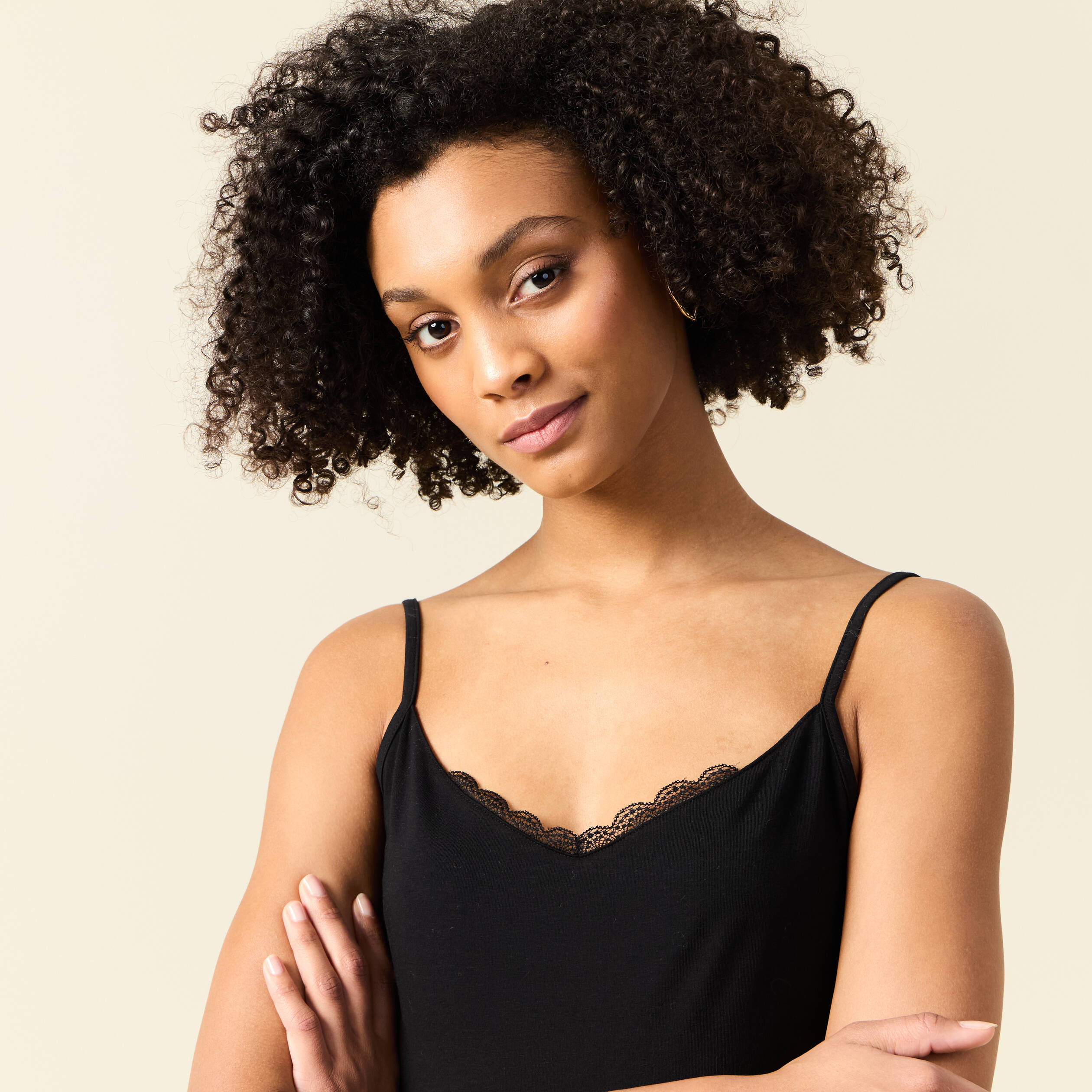 debardeur bretelles fines noir femme Débardeur bretelles fines noir femme