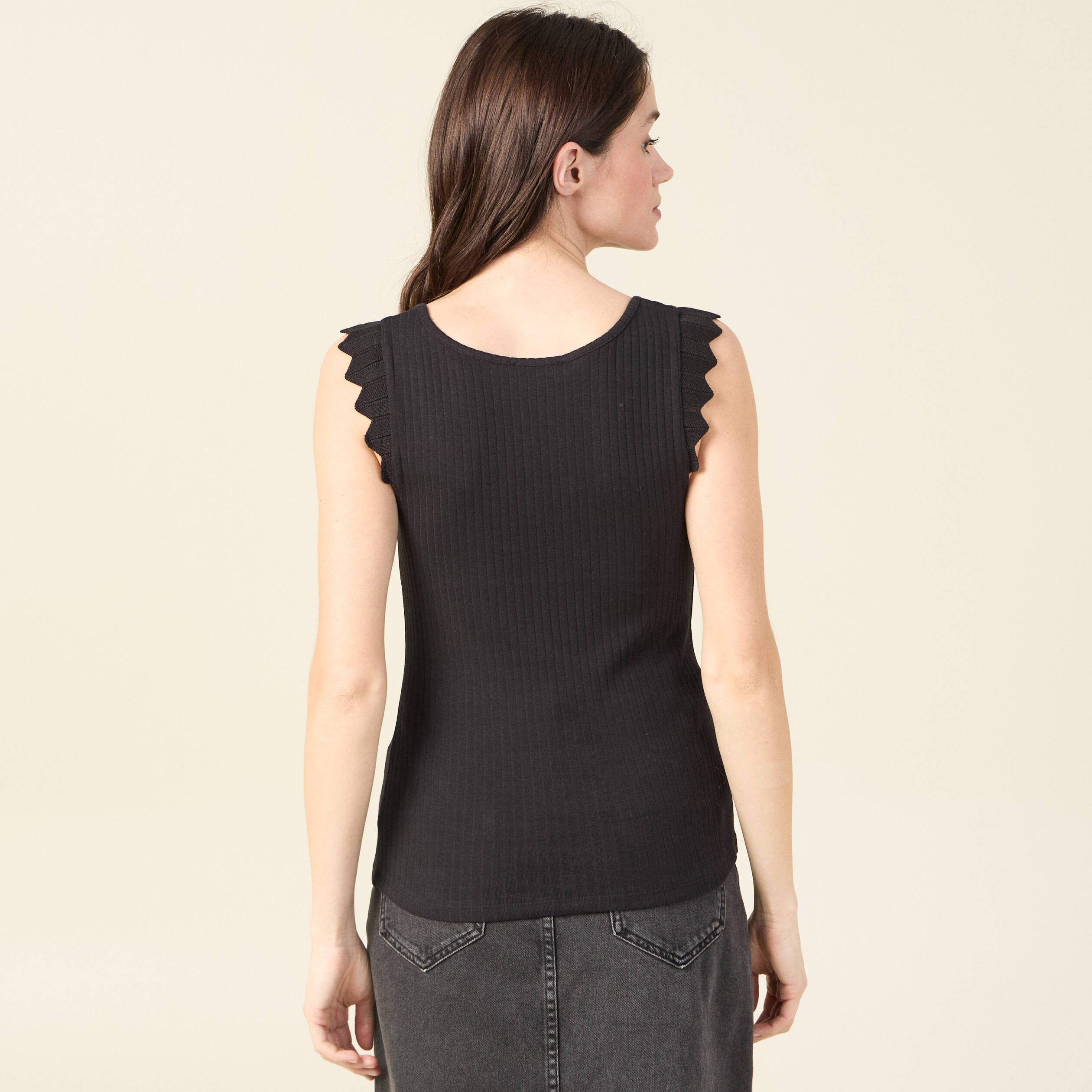 debardeur bretelles larges noir femme Débardeur bretelles larges noir femme