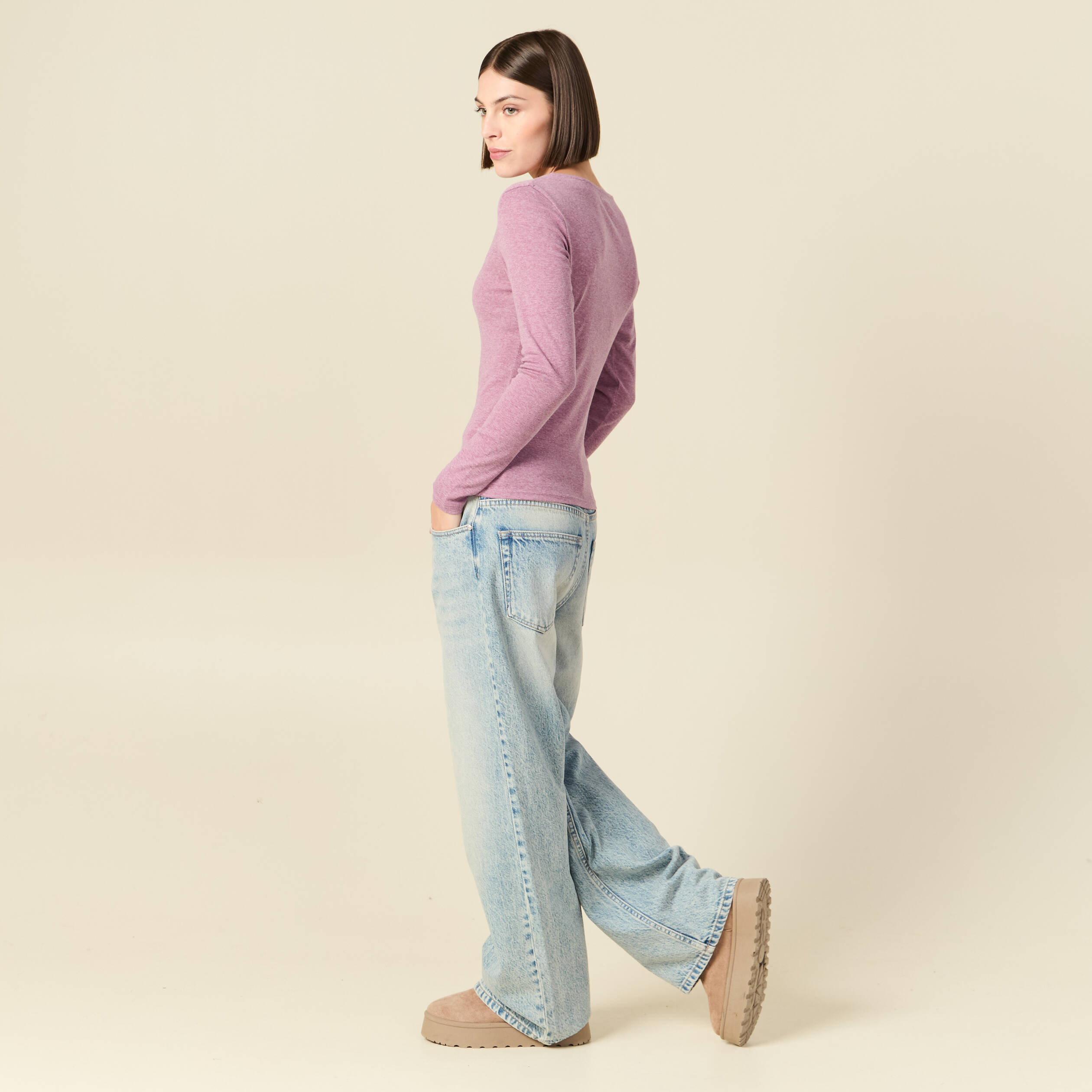 T-shirt cintr&eacute; manches longues col rond mauve femme