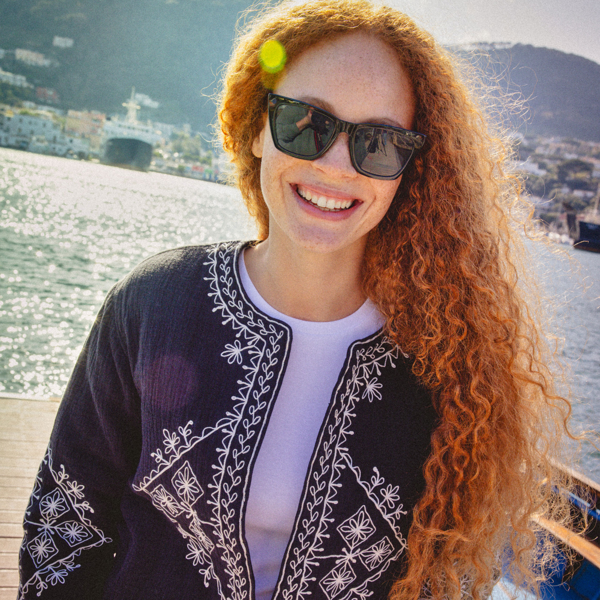 veste droite brodee noir femme Veste droite brodée noir femme
