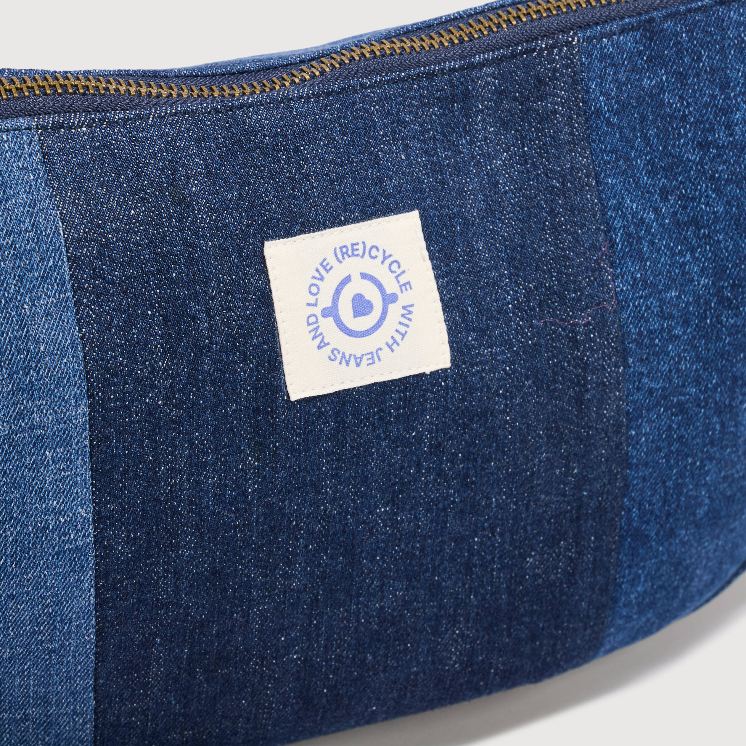 Sac bandouli&egrave;re en coton effet jeans denim brut femme