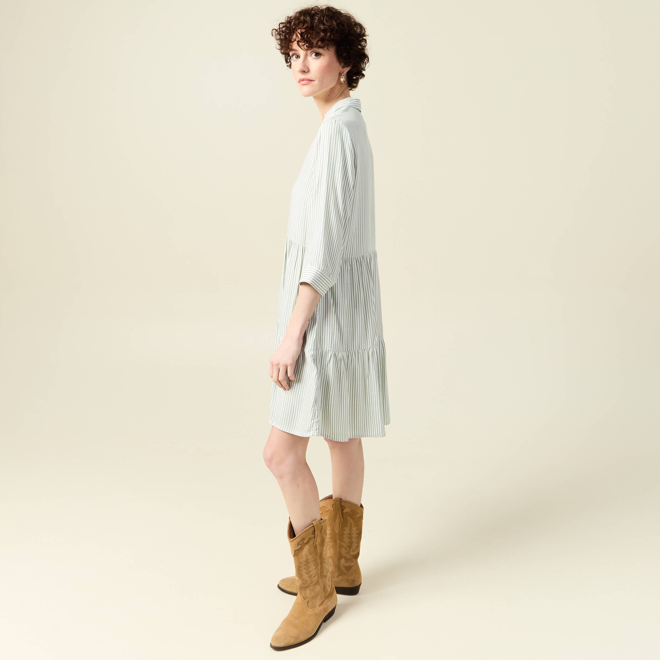 Robe patineuse boutonn&eacute;e vert olive femme