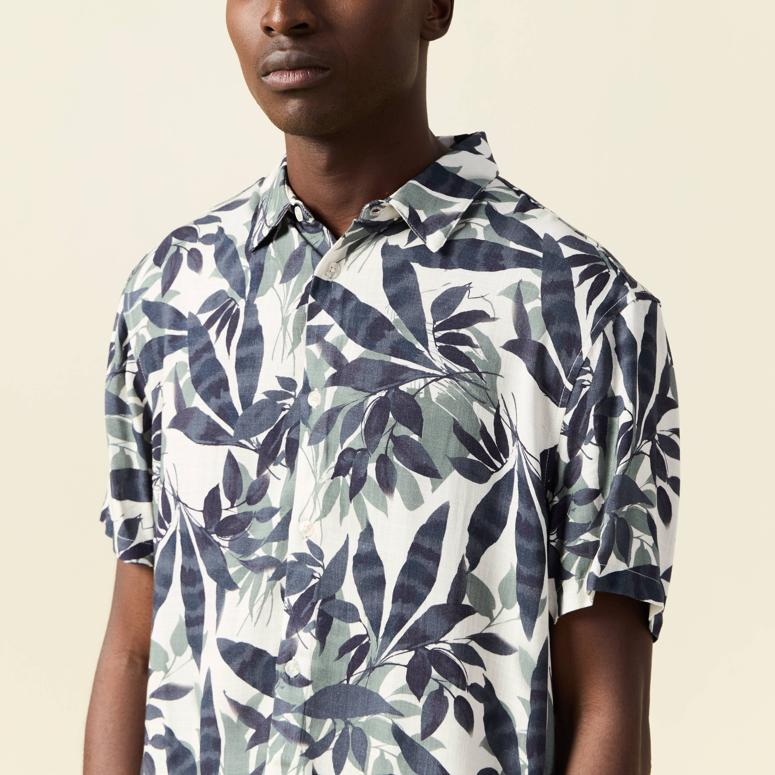 Chemise manches courtes bleu homme