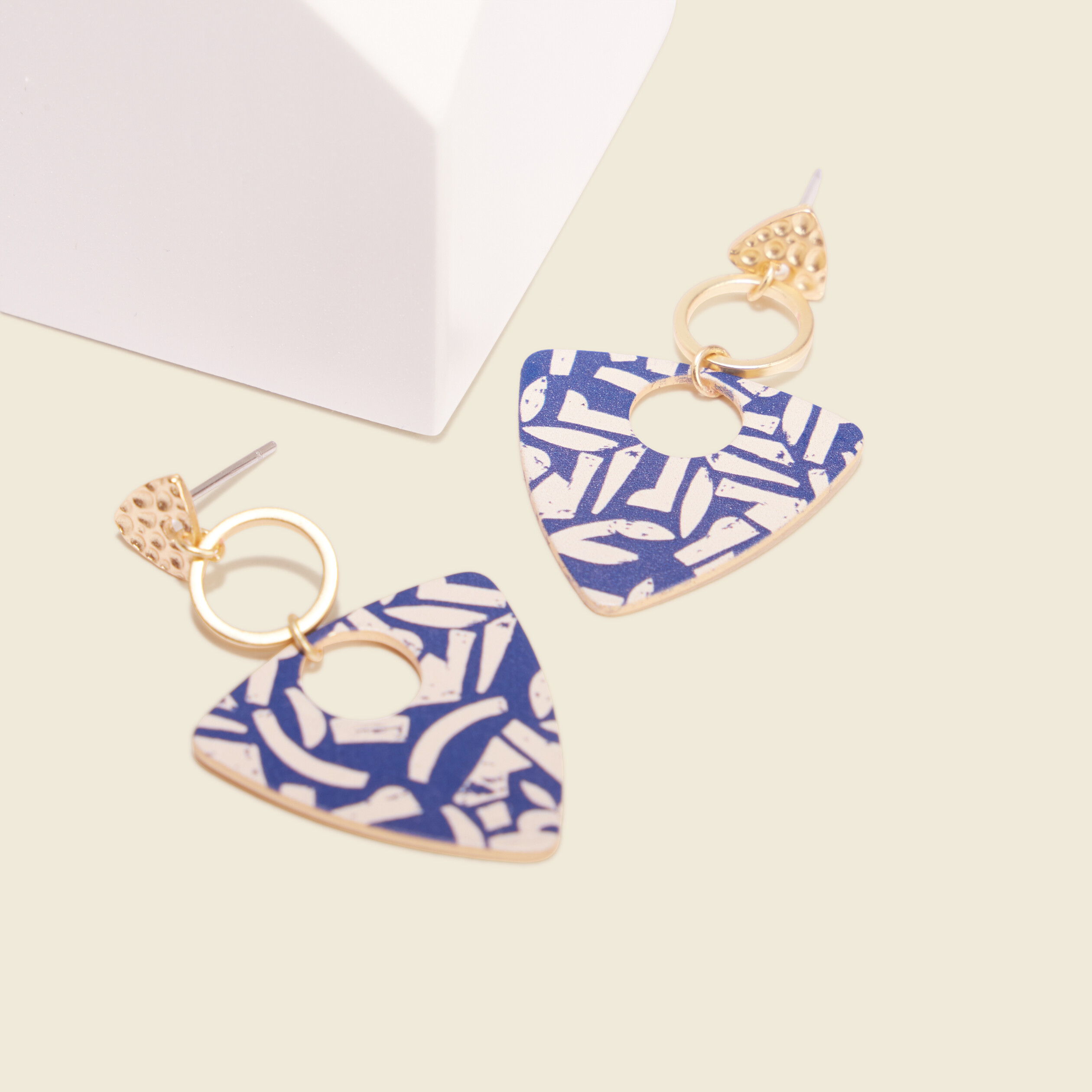 Boucles d'oreilles pendantes bleu electrique femme