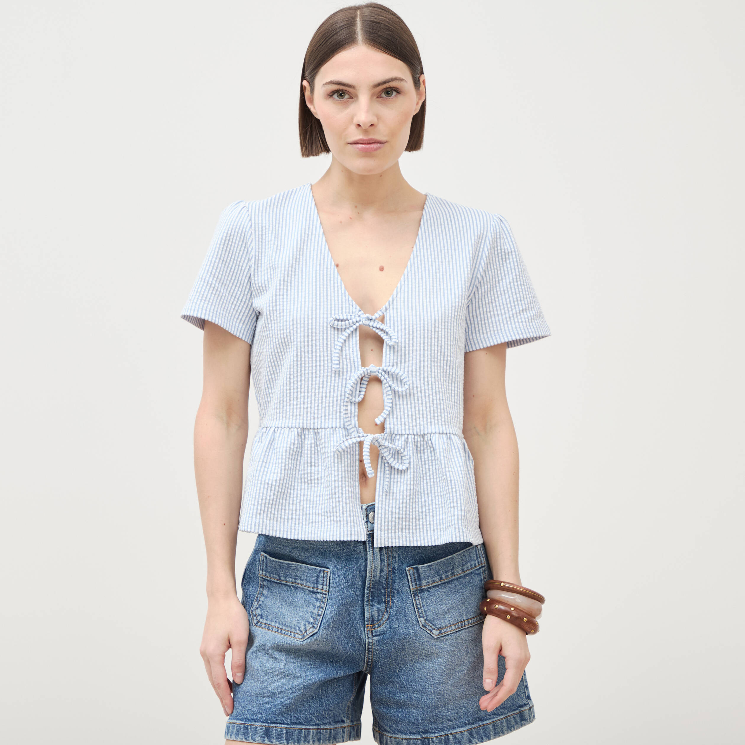 Blouse manches courtes bleu pastel femme