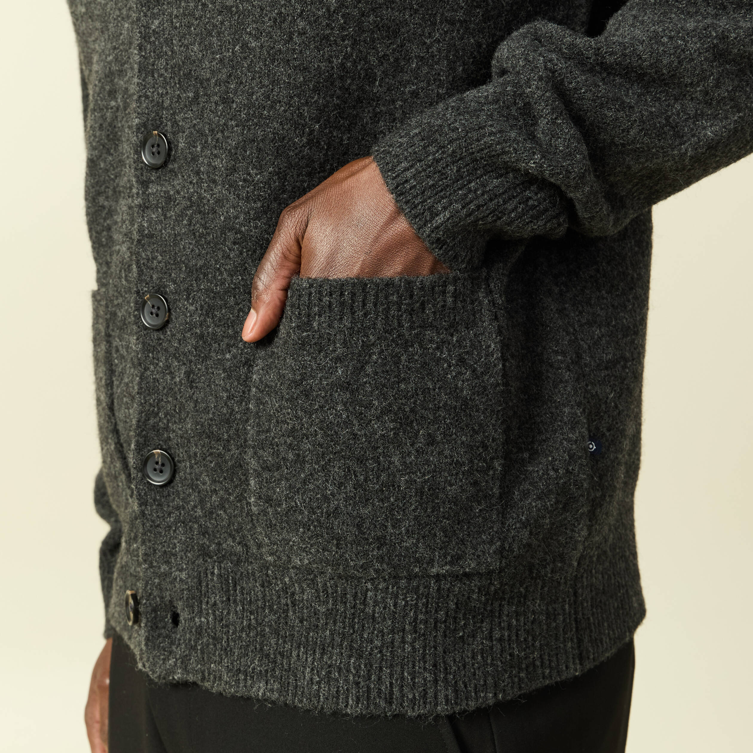 Glet homme col V | Glet homme, Vêtements homme, Mode homme