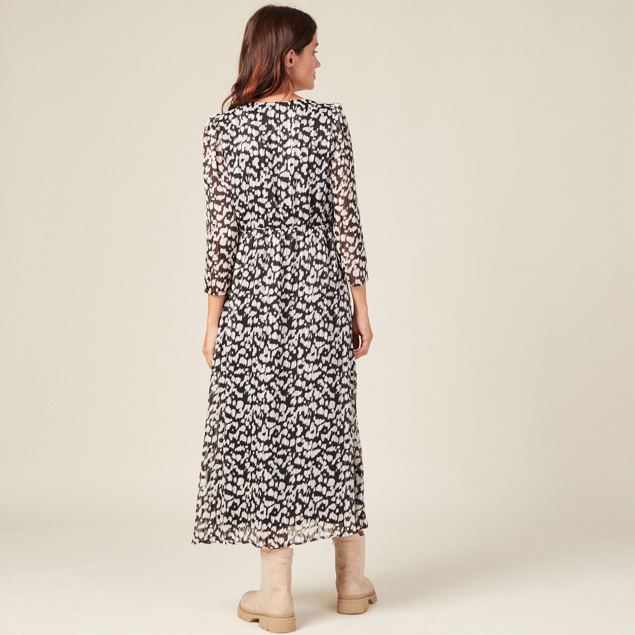 Robe longue &eacute;vas&eacute;e manches 3/4 noir femme