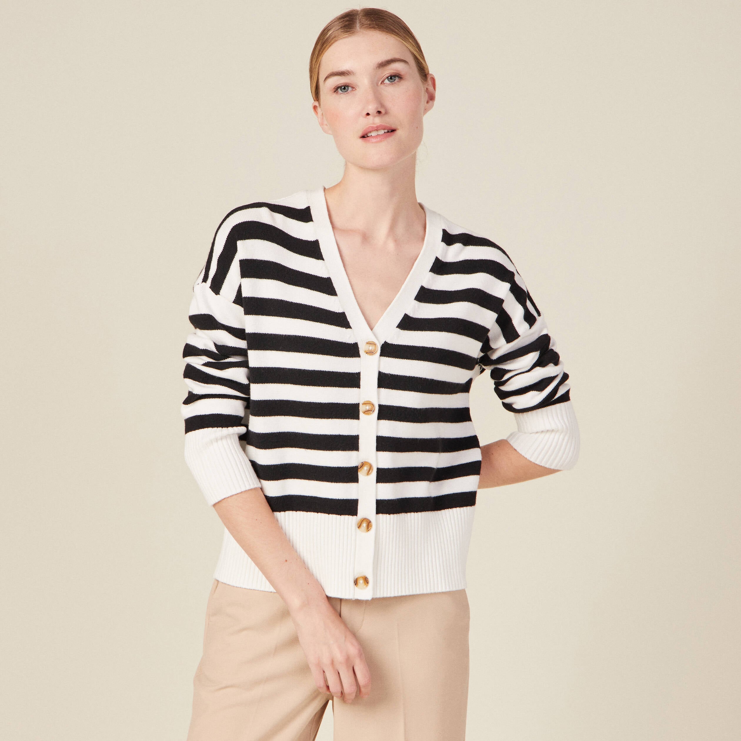 Gilet manches longues col v noir femme