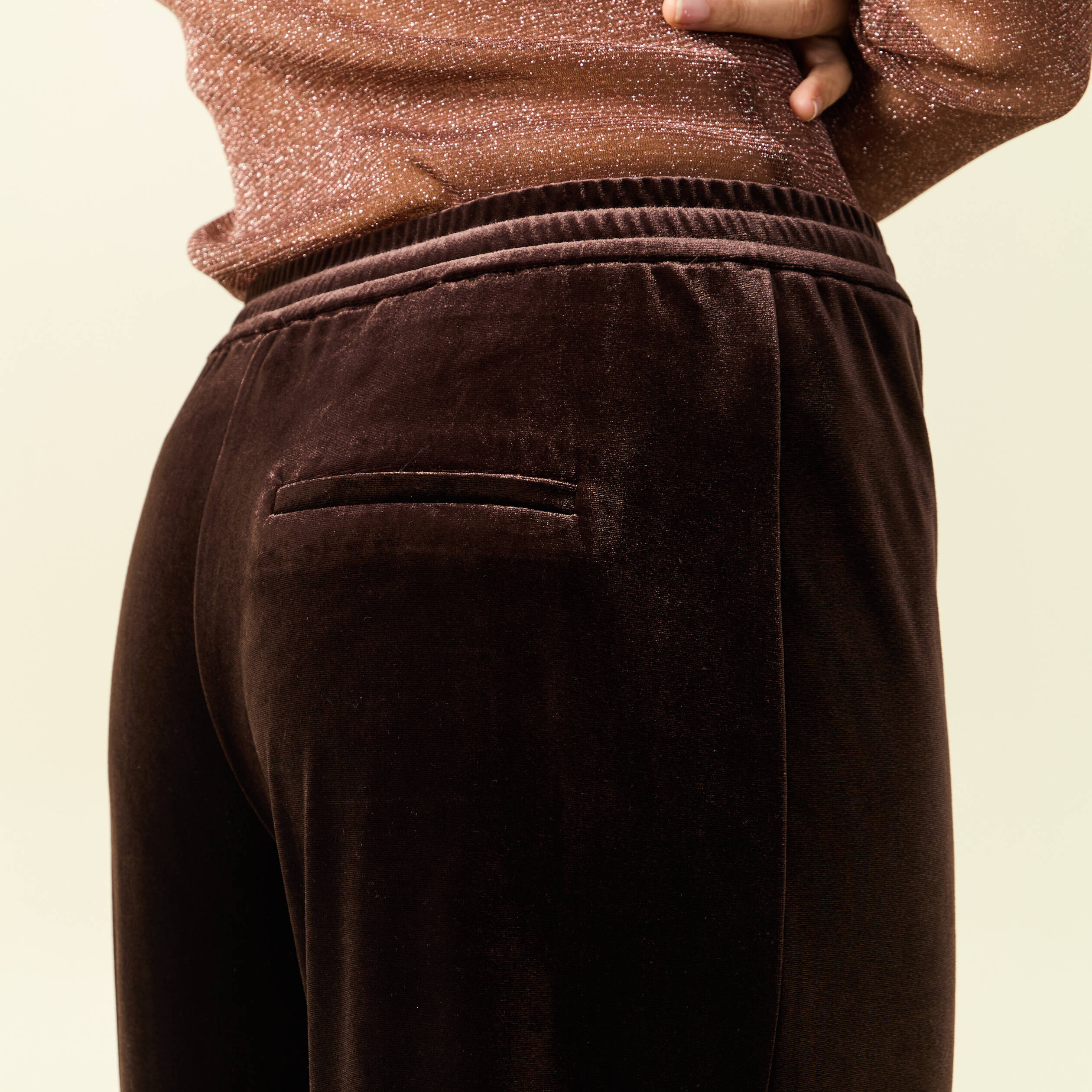 Pantalon large taille haute en velours marron fonc&eacute; femme