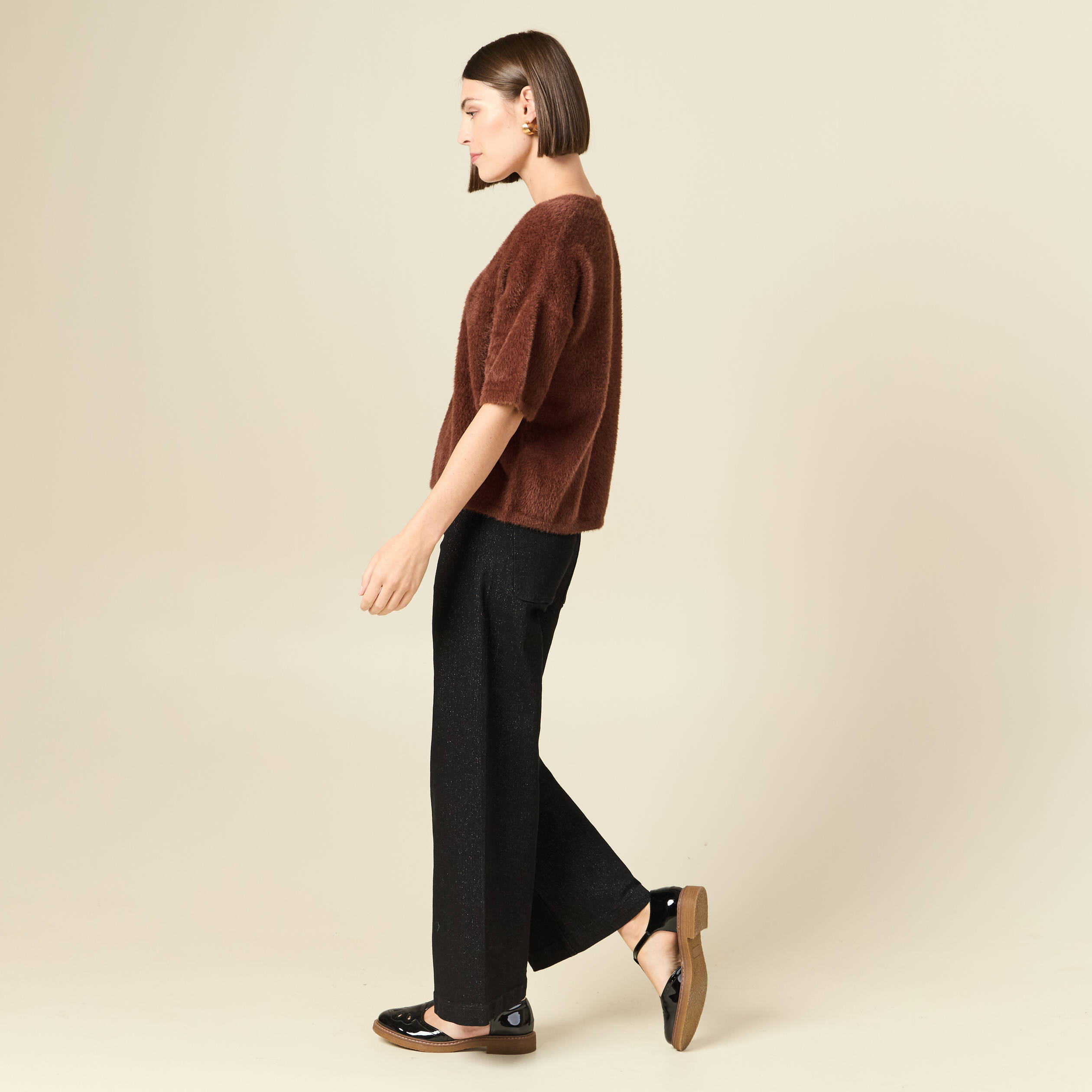 Pull droit court manches coude col rond marron femme