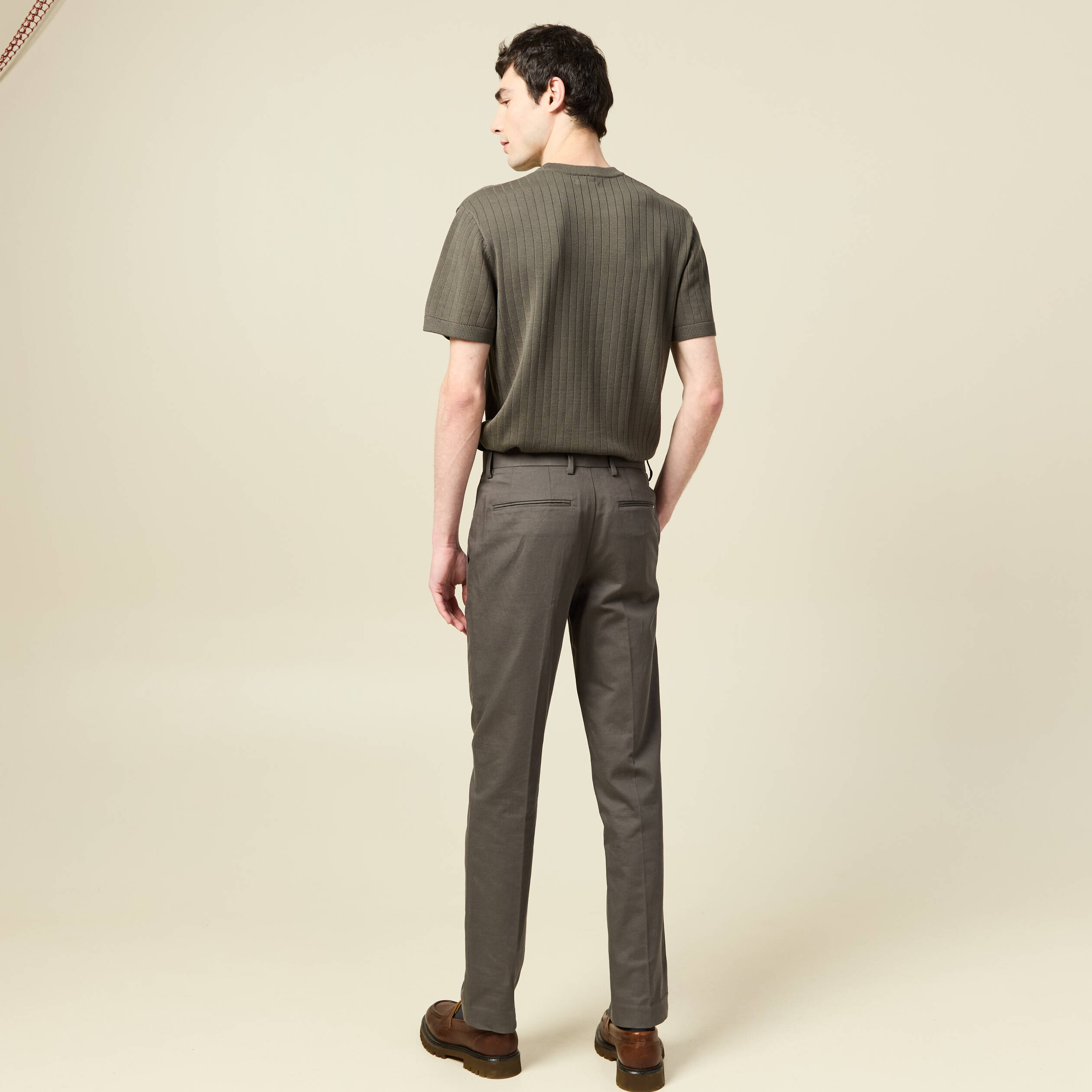 Pantalon chino vert fonc&eacute; homme