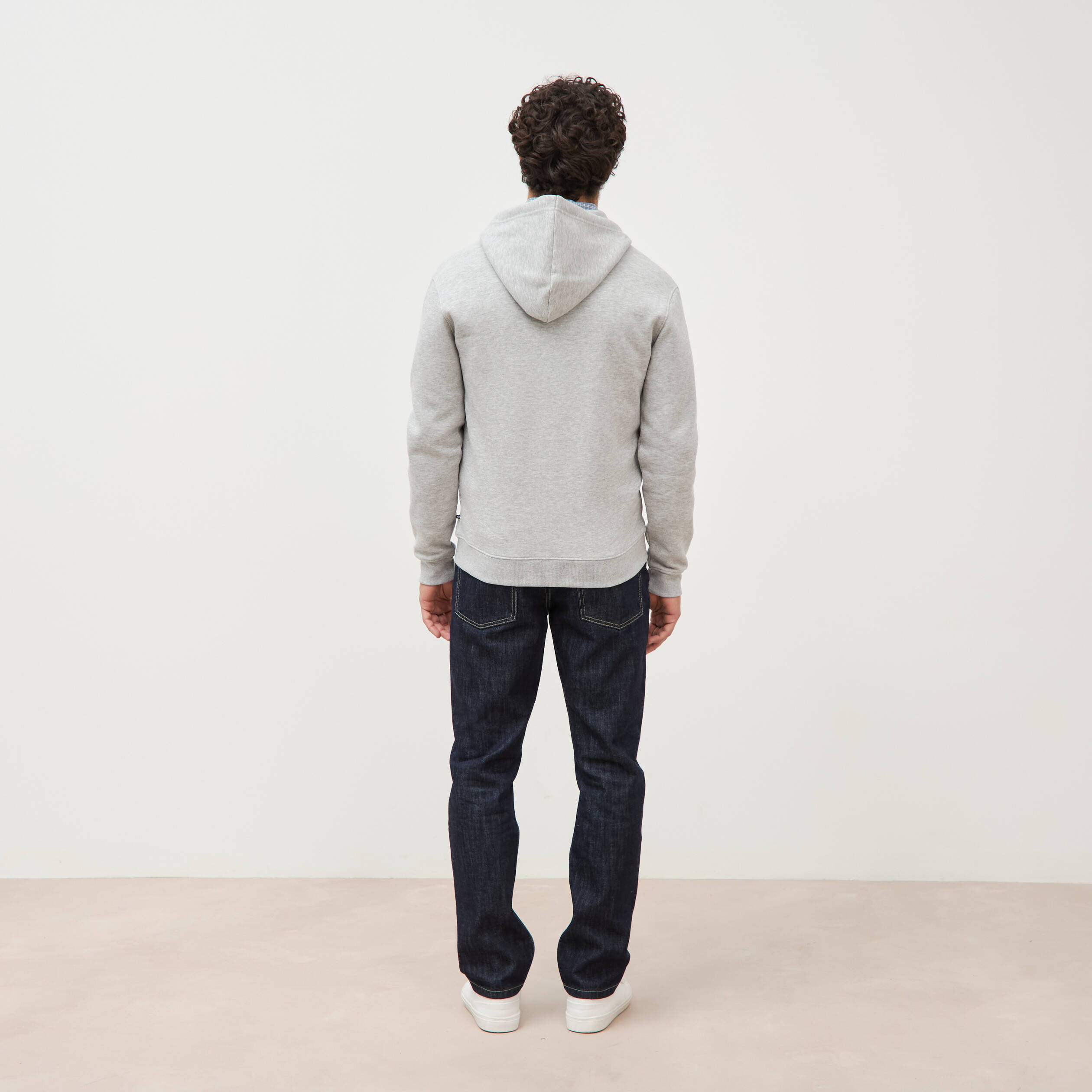 Sweat &agrave; capuche manches longues gris clair homme